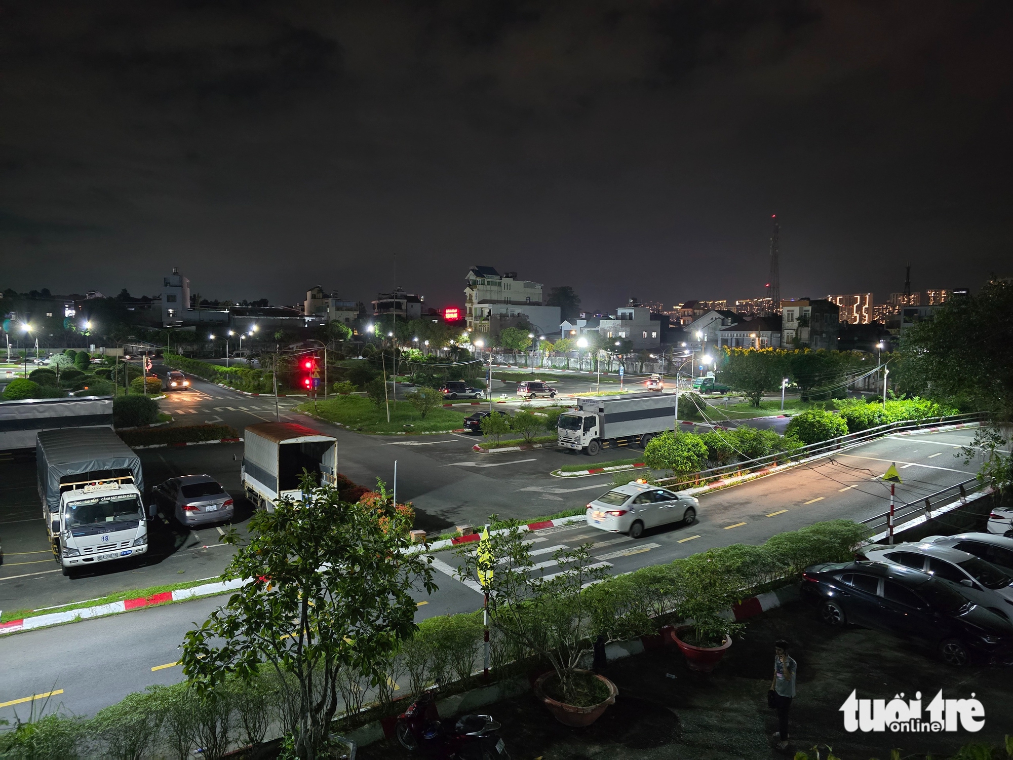 Tổ chức sát hạch lái xe từ tinh mơ đến nửa đêm: Nỗ lực của CSGT TP.HCM phục vụ người dân - Ảnh 11.