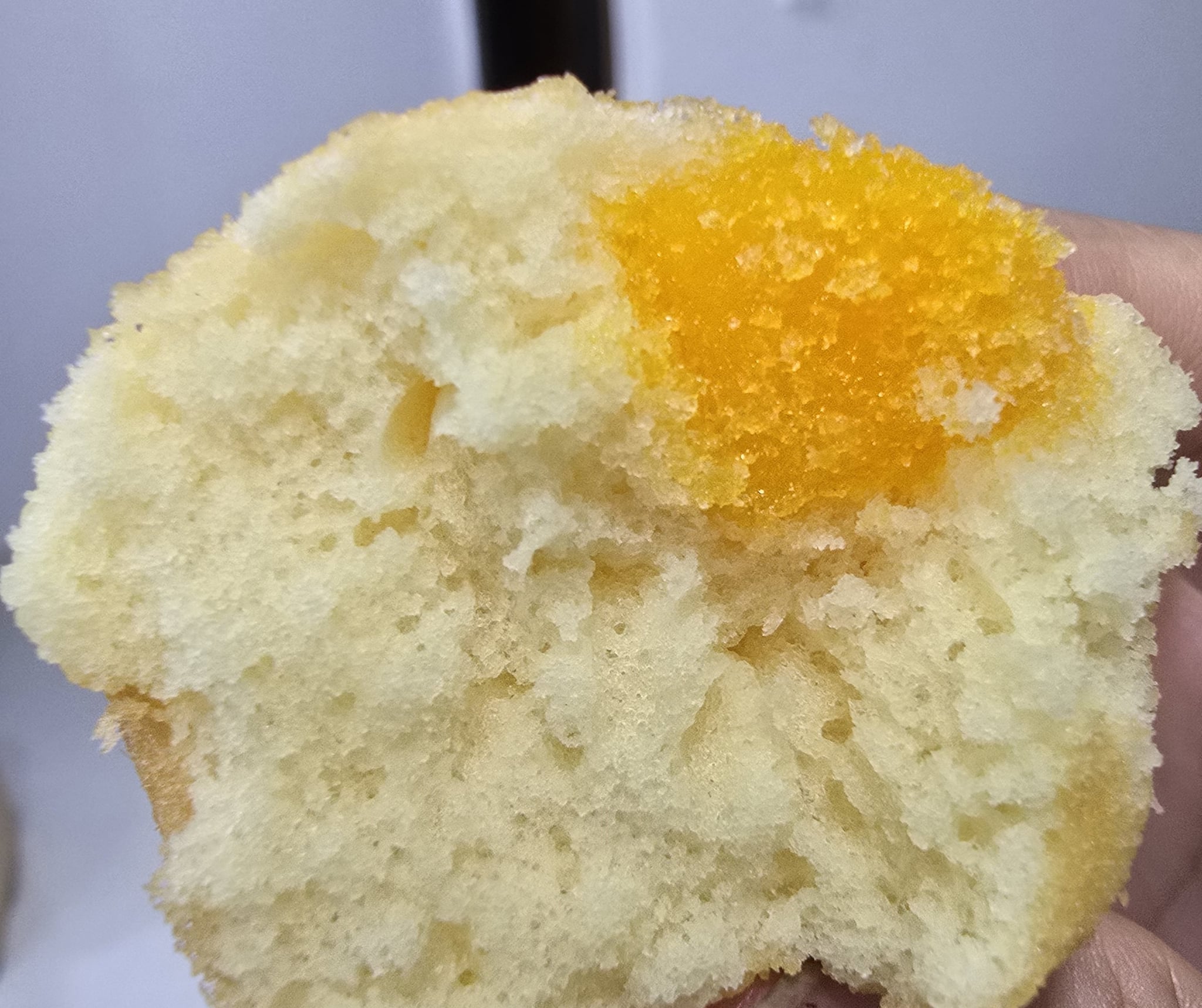 What makes Vung Tau’s salted egg sponge cake so popular?- Ảnh 6. What makes Vung Tau’s salted egg sponge cake so popular?- Ảnh 6.