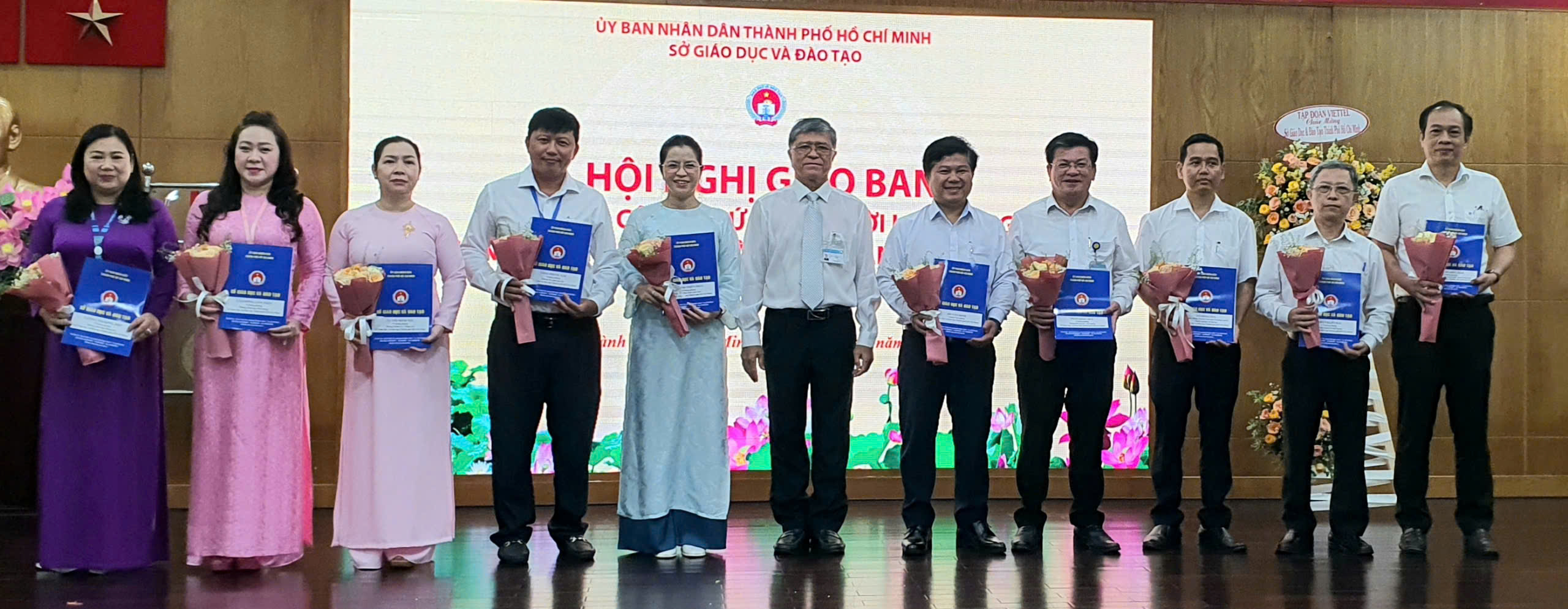 TP.HCM bổ nhiệm hàng loạt cán bộ ngành giáo dục - Ảnh 1.