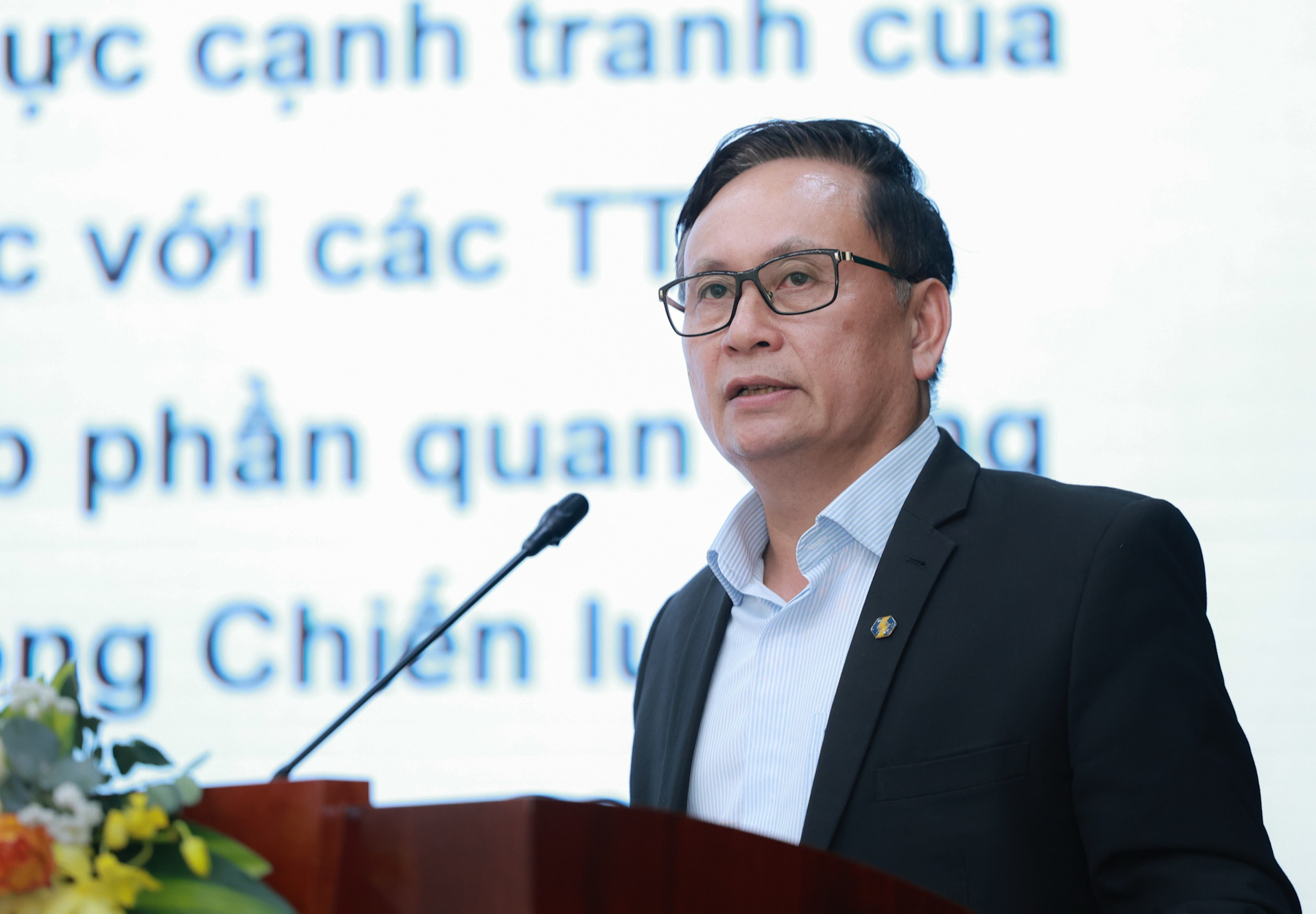 Sếp ngành chứng khoán nói về lộ trình triển khai T+0, giao dịch xuyên trưa - Ảnh 1.