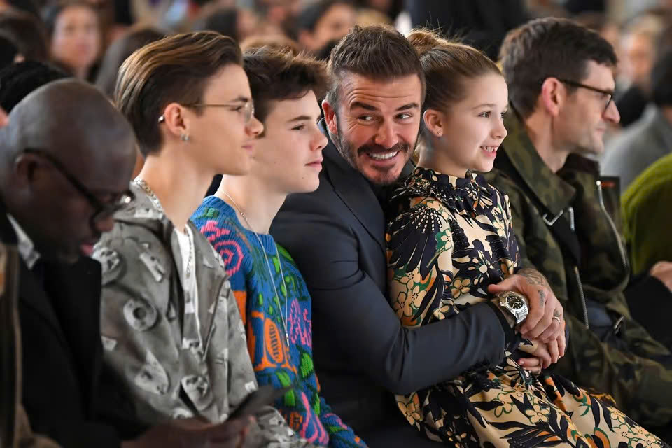 David Beckham bước sang tuổi 50: Hành trình định hình phong cách của biểu tượng thời trang nam giới - Ảnh 11. David Beckham - Ảnh 11.