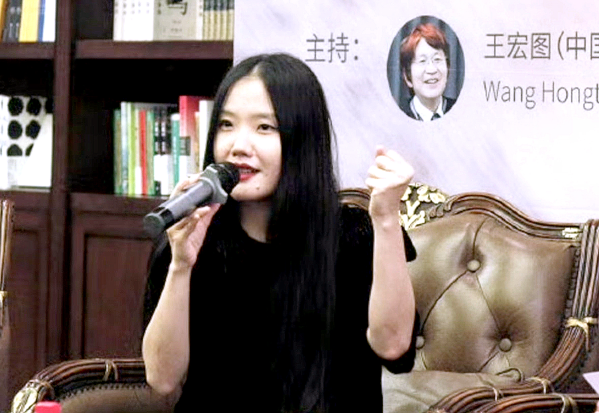 Văn chương Việt tìm đường ra quốc tế - Ảnh 1.