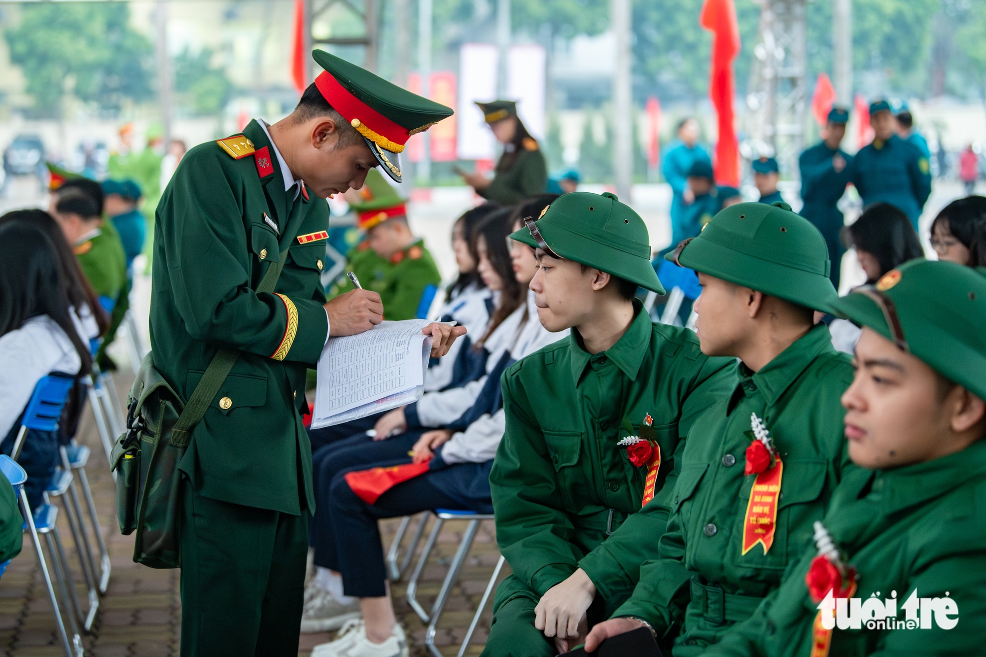 nhập ngũ - Ảnh 1.