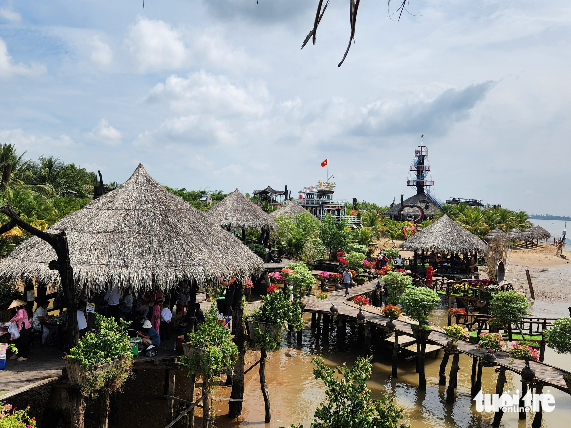 núi cấm - Ảnh 4.