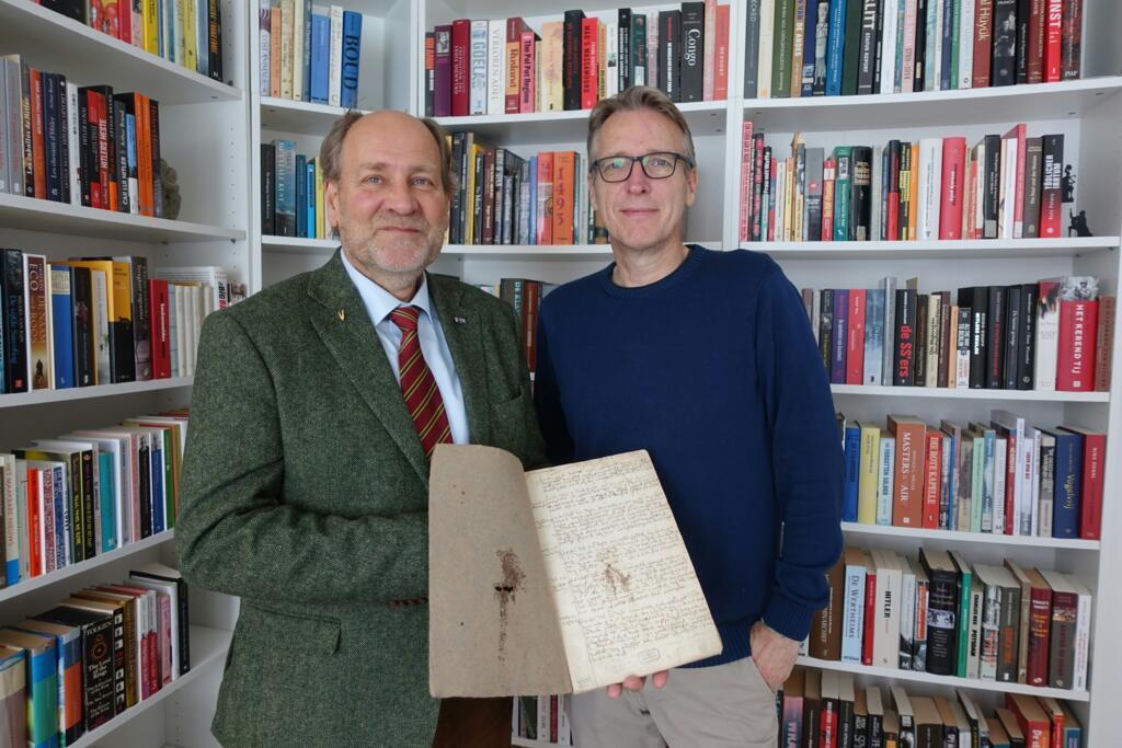 Dutch art sleuth recovers stolen trove of UNESCO-listed documents- Ảnh 2. Dutch art sleuth recovers stolen trove of UNESCO-listed documents- Ảnh 2.