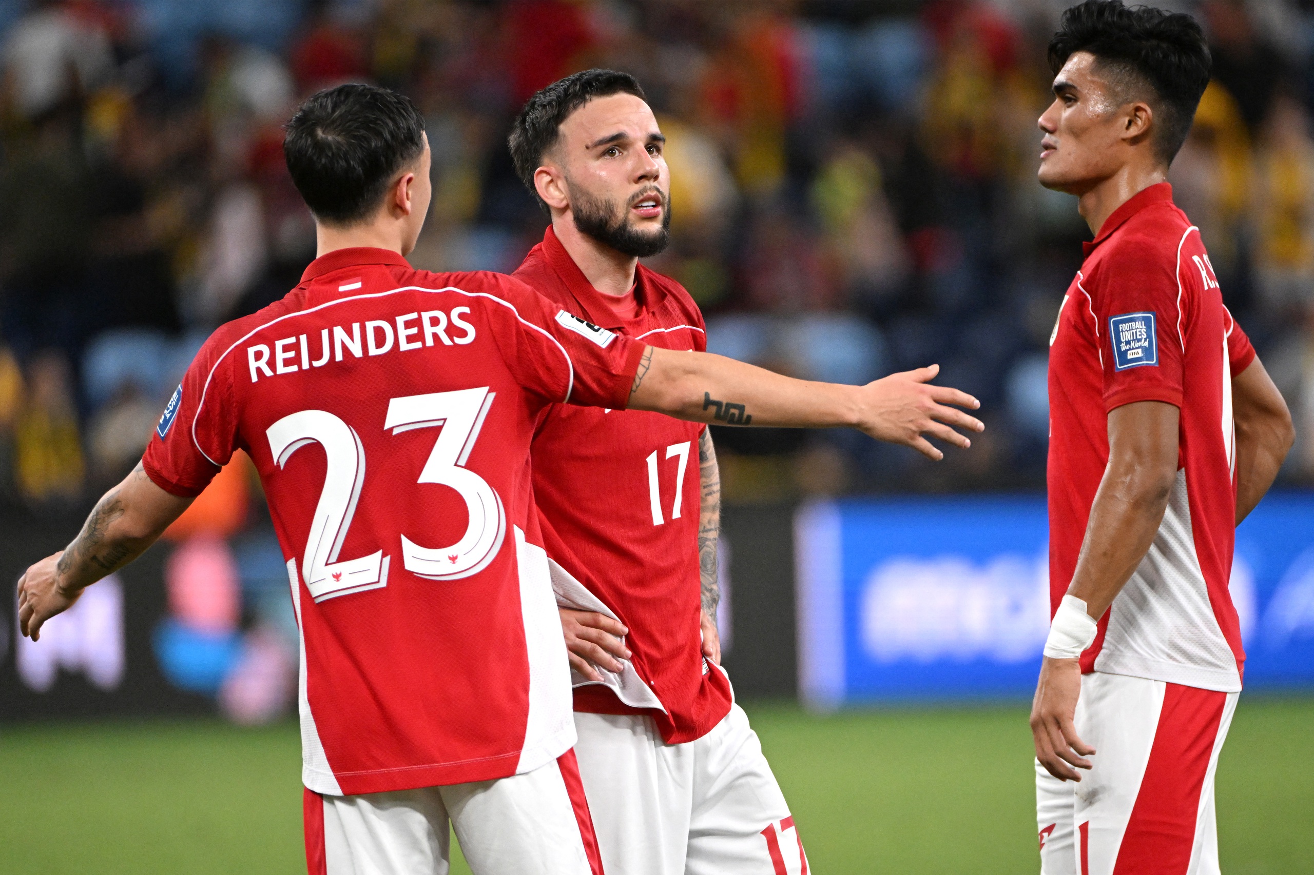 Bóng đá Indonesia có thay đổi lịch sử, cầu thủ bản địa 'hết cửa' chơi bóng - Ảnh 1.