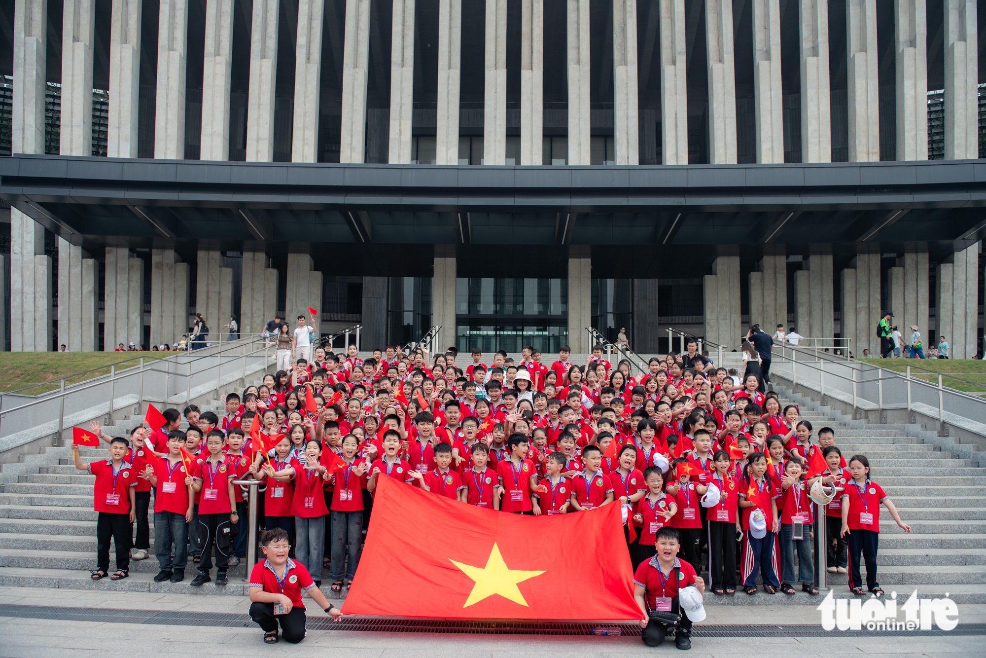 Bảo tàng Lịch sử quân sự Việt Nam - Ảnh 2.