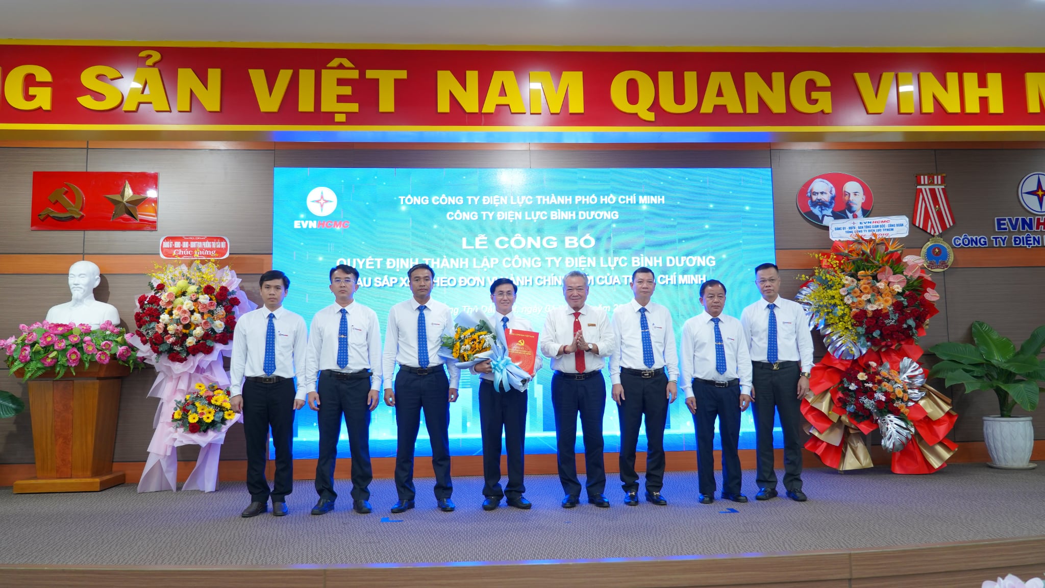 công ty điện lực  - Ảnh 3.