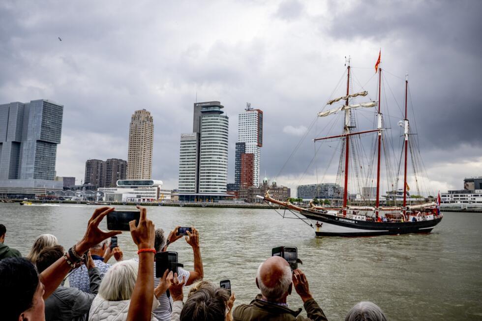 In Darwin's wake: Two-year global conservation voyage sparks hope- Ảnh 2. In Darwin's wake: Two-year global conservation voyage sparks hope- Ảnh 2.