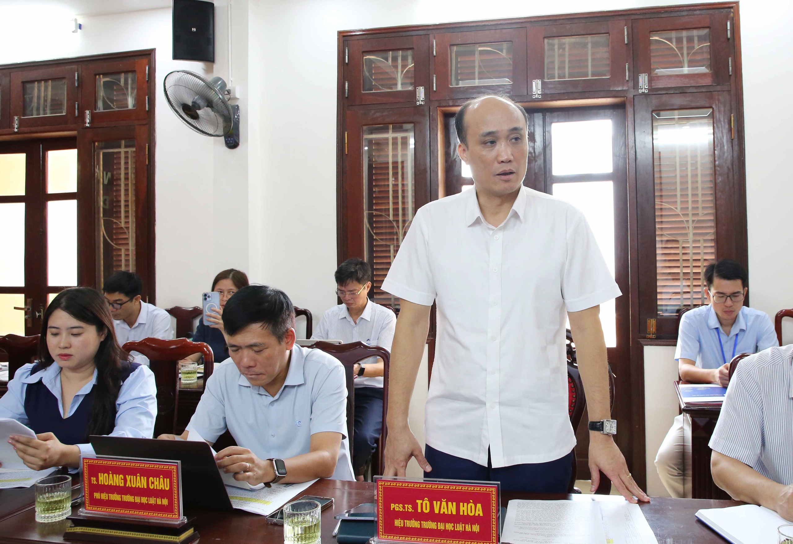 đai học luật - Ảnh 2.
