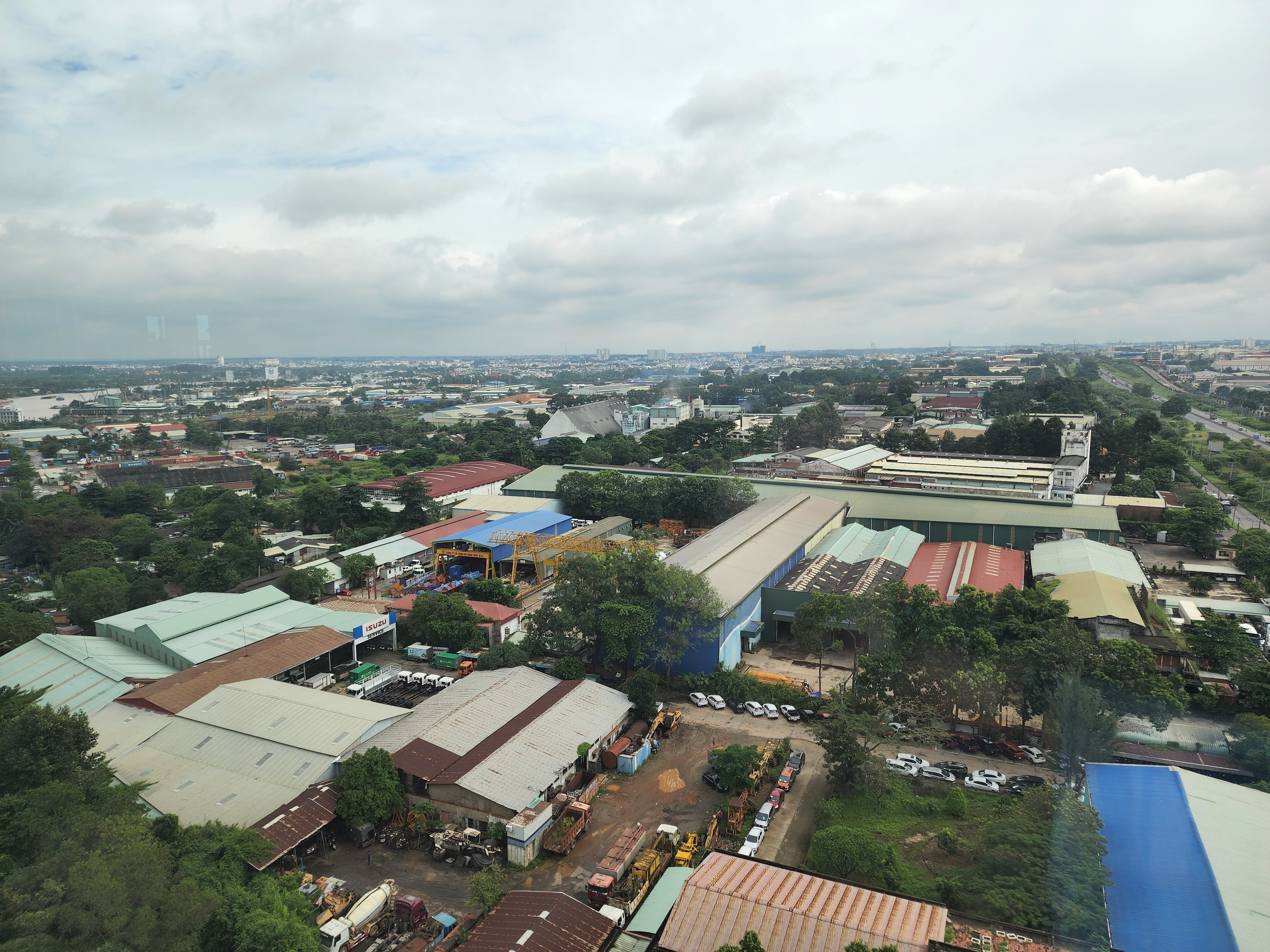 10 doanh nghiệp đầu tiên ở Khu công nghiệp Biên Hòa 1 được bồi thường, hỗ trợ để di dời - Ảnh 1.