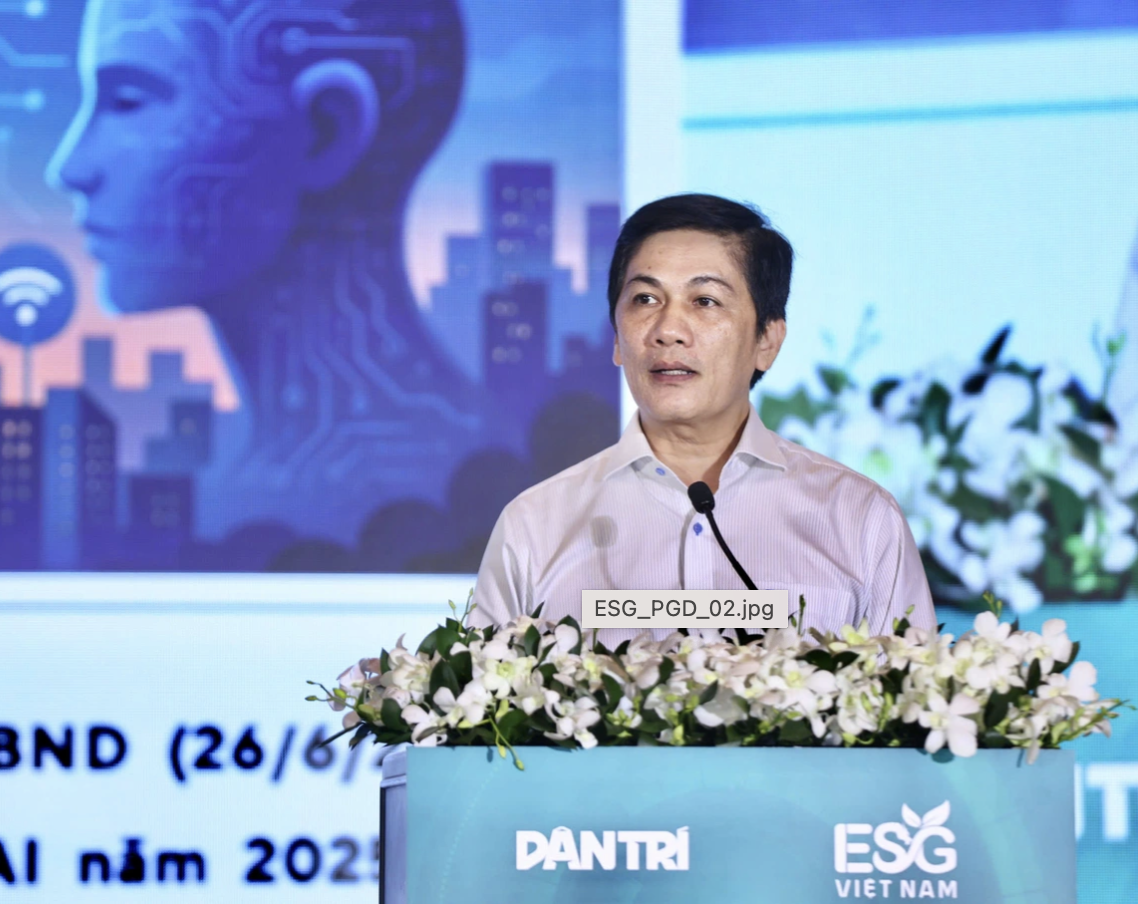 Đến năm 2030, TP.HCM muốn đào tạo 3 triệu người dân có kiến thức AI - Ảnh 2.