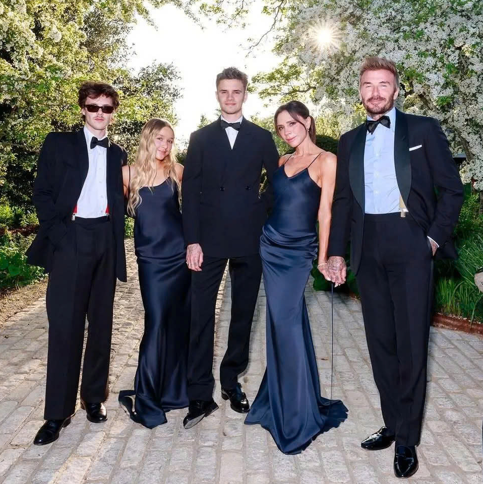 Victoria Beckham - Ảnh 7. Victoria Beckham - Ảnh 5.