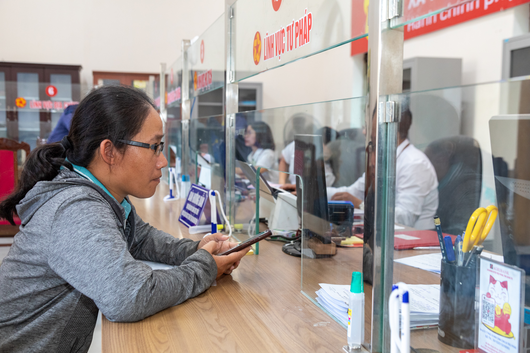 Tin tức sáng 1-10: Xây dựng Hòa Bình thắng kiện liên tiếp; Cơ điện lạnh (REE) bị truy thu thuế - Ảnh 1.