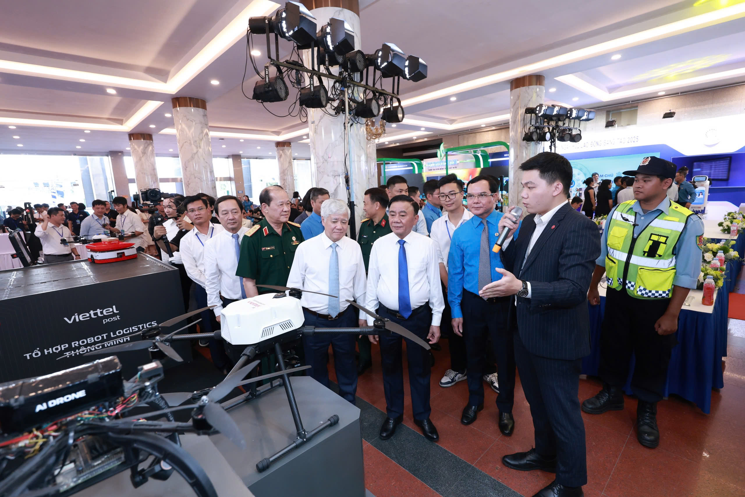 Thường trực Ban Bí thư: Đổi mới sáng tạo là con đường tất yếu đưa đất nước phát triển - Ảnh 3. Đổi mới sáng tạo - Ảnh 3.