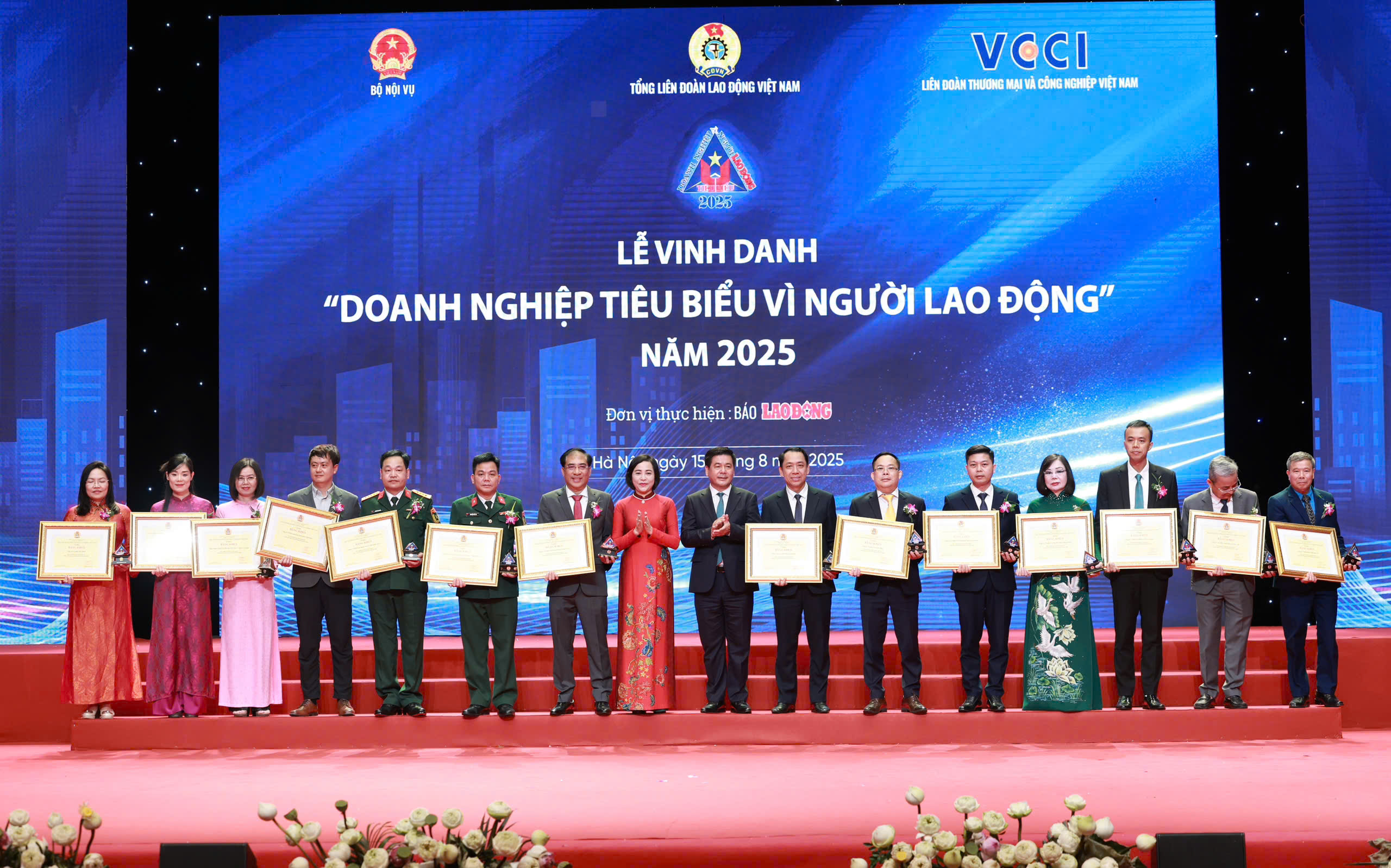 doanh nghiệp - Ảnh 1.