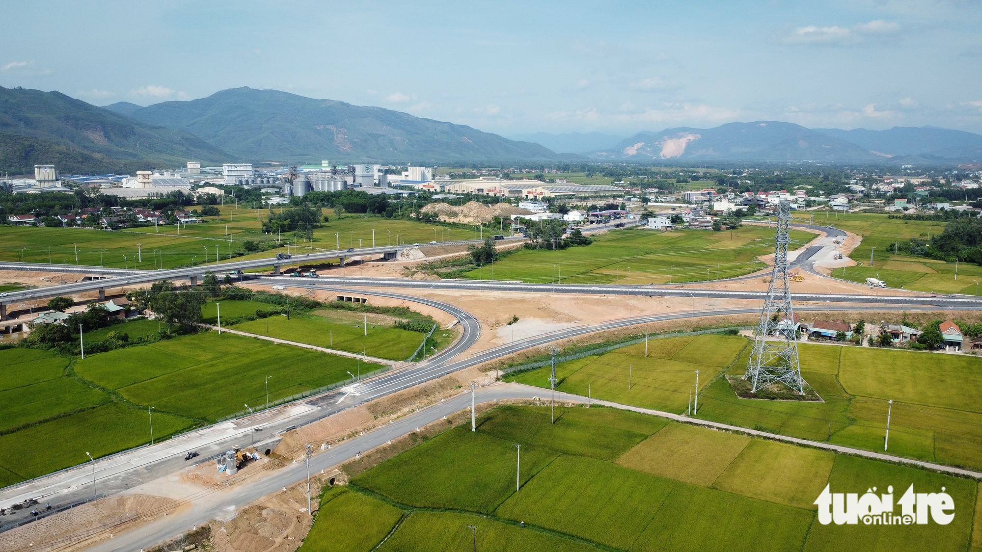 sân bay Phù Cát - Ảnh 1.