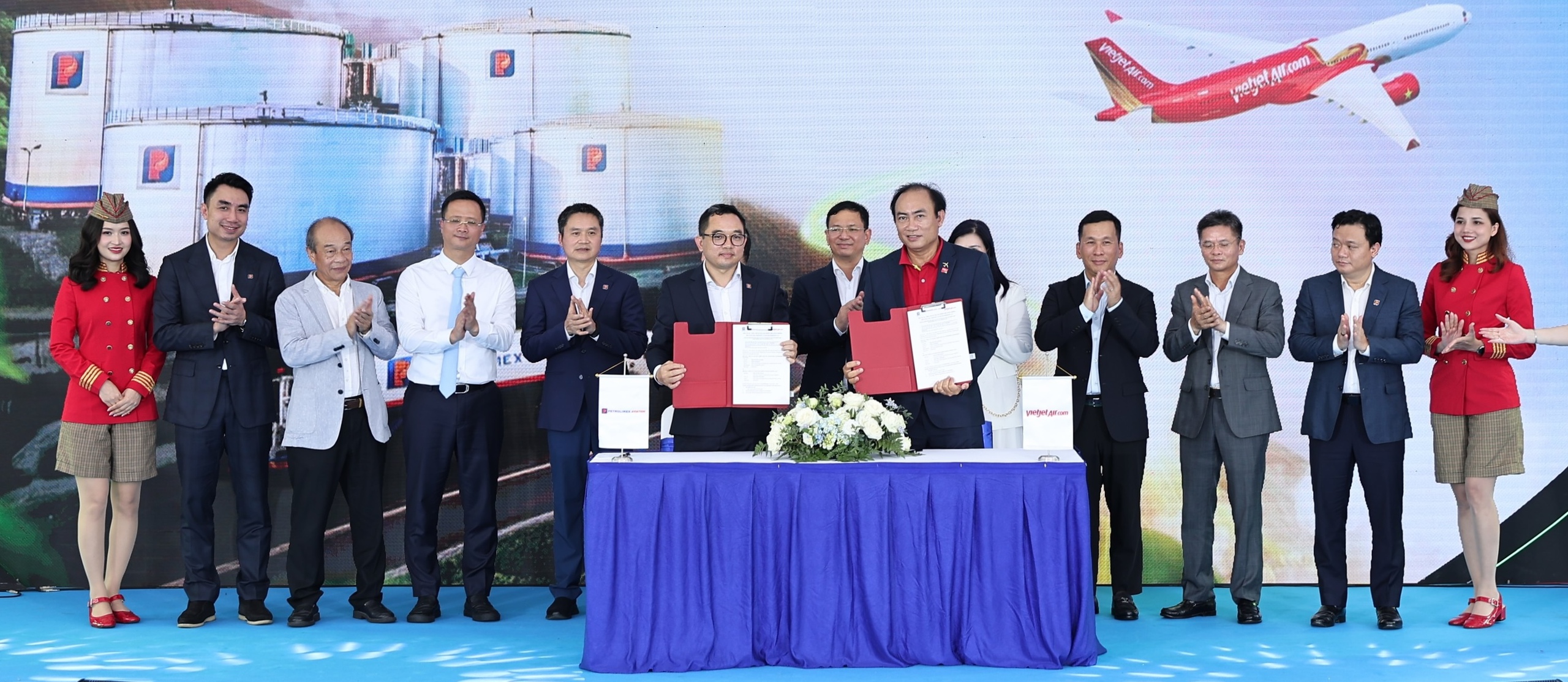 Petrolimex ra mắt nhiên liệu hàng không ‘xanh’, giảm đến 80% phát thải CO₂ - Ảnh 2.