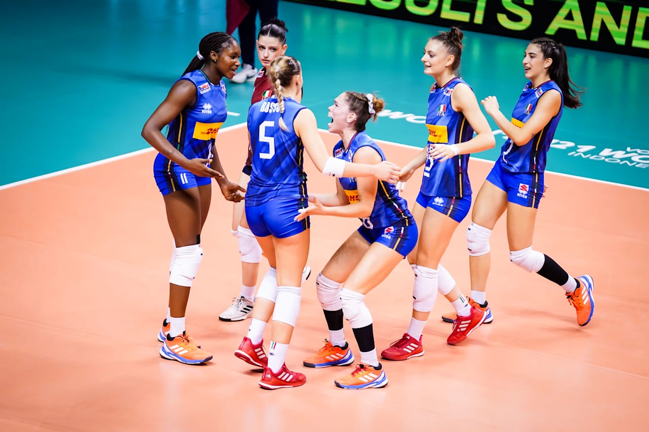 bóng chuyền nữ - Ảnh 1.