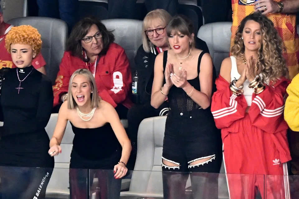 Taylor Swift - Ảnh 5.