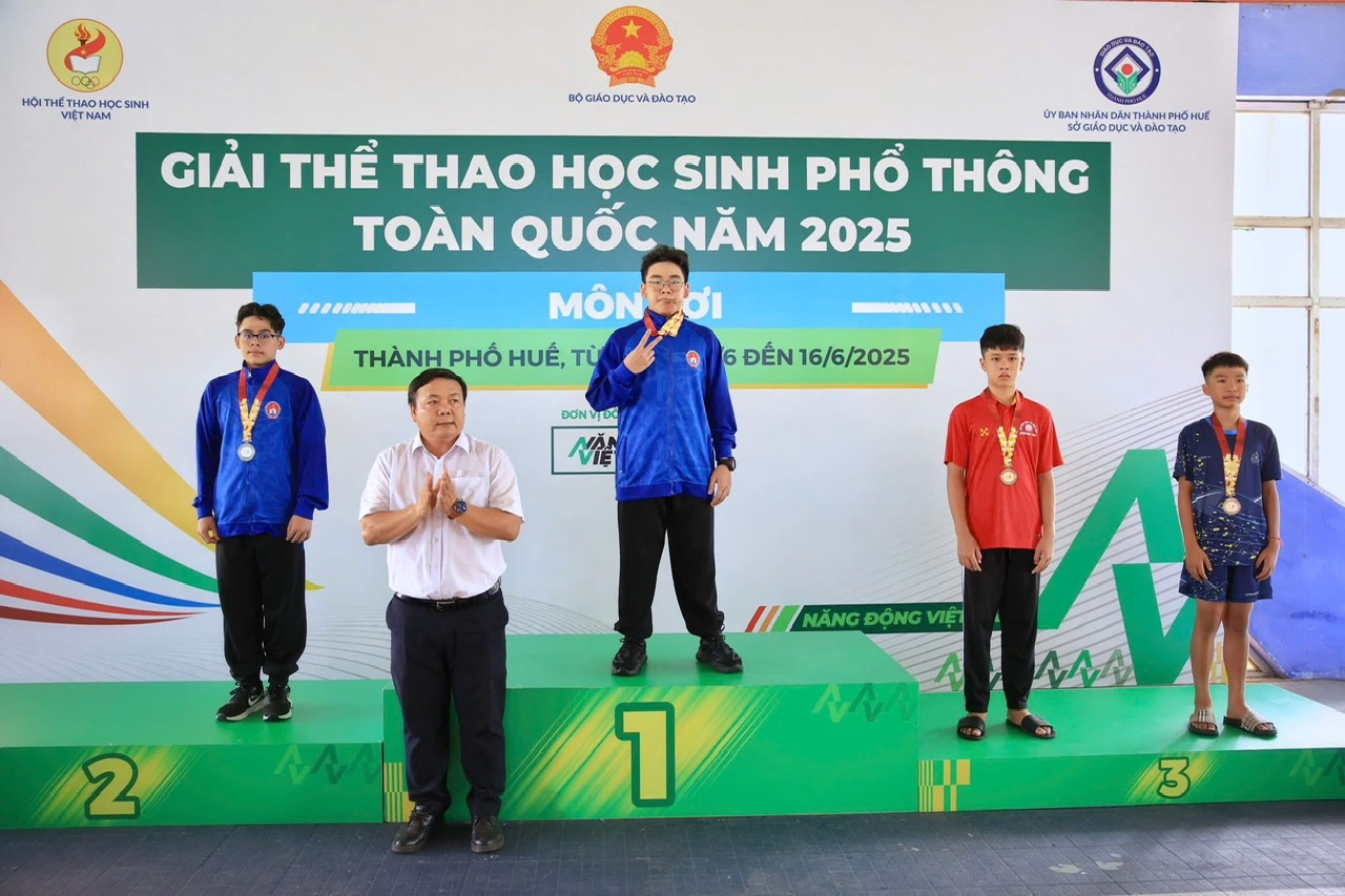 Bộ sưu tập thành tích đáng nể của nam sinh Trường THCS Nguyễn Gia Thiều- Ảnh 7.