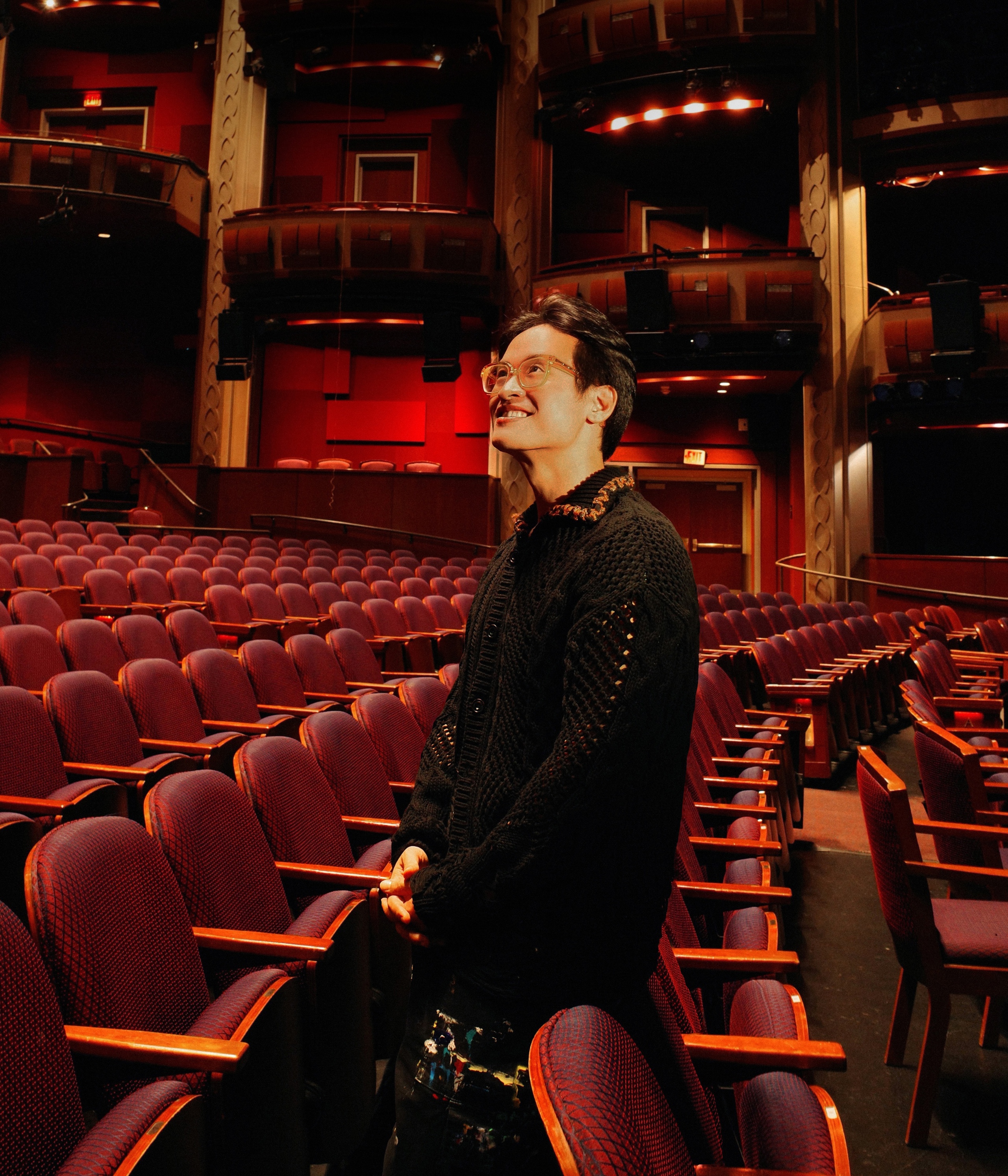 Ha Anh Tuan a vândut peste 3.000 de bilete în SUA, în ciuda prețului ridicat, cel mai mare fiind de aproape 12 milioane de VND - Fotografia 2. Hà Anh Tuấn - Ảnh 2.