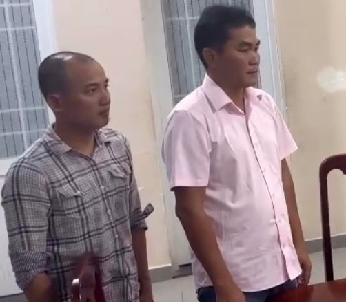 đổ rác  - Ảnh 1.