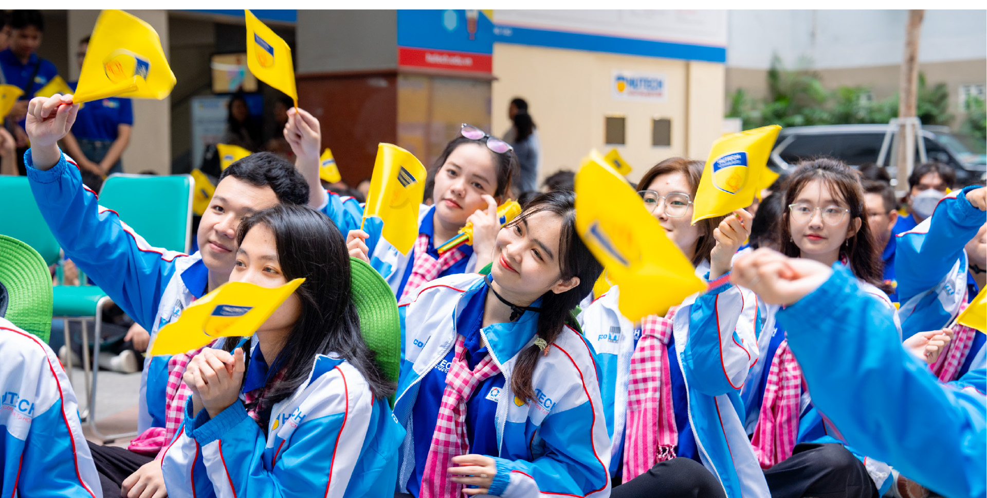 Mùa hè xanh HUTECH 2025: Hành trình người trẻ đi gieo mầm yêu thương - Ảnh 6. Mùa hè xanh HUTECH 2025: Hành trình người trẻ đi gieo mầm yêu thương - Ảnh 6.