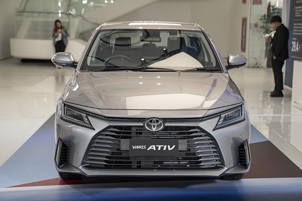 Toyota Vios hybrid ra mắt Đông Nam Á, giá quy đổi từ 580 triệu đồng - Ảnh 4.