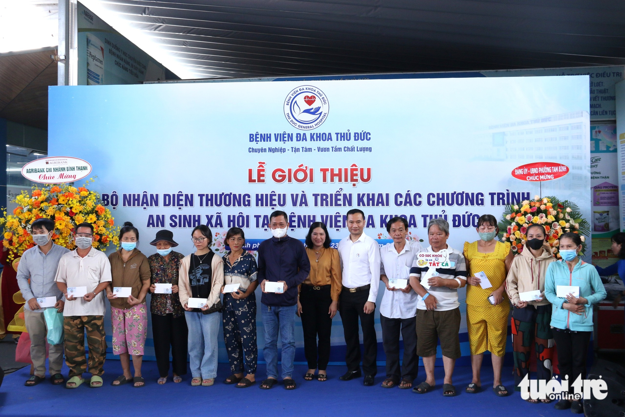 Bệnh viện TP Thủ Đức đổi tên thành Bệnh viện Đa khoa Thủ Đức, ra mắt bộ nhận diện mới - Ảnh 4.