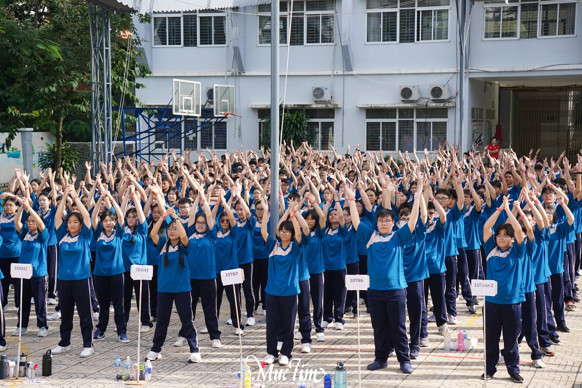 Teen lớp 10 Trường THPT Gia Định tạo 'phép màu' trong ngày hội trại đáng nhớ- Ảnh 5.