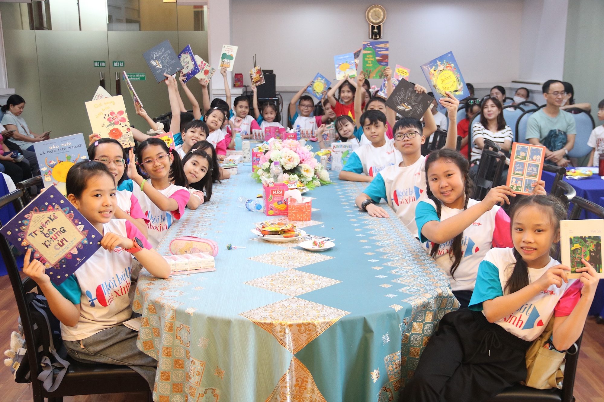 CLB Ngòi bút nhỏ xinh "chốt sổ" hè rực rỡ, sẵn sàng cho năm học mới - Ảnh 11.