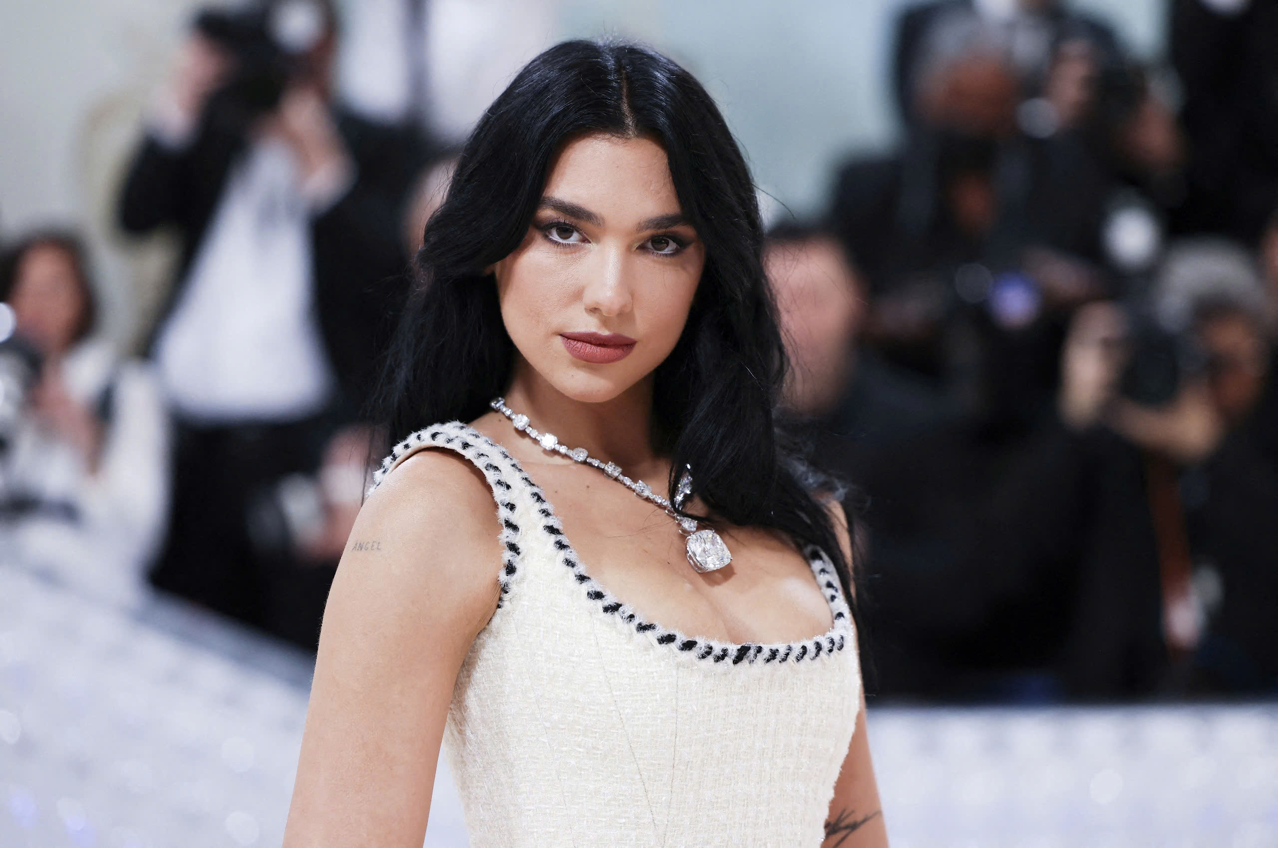Dua Lipa - Ảnh 1.