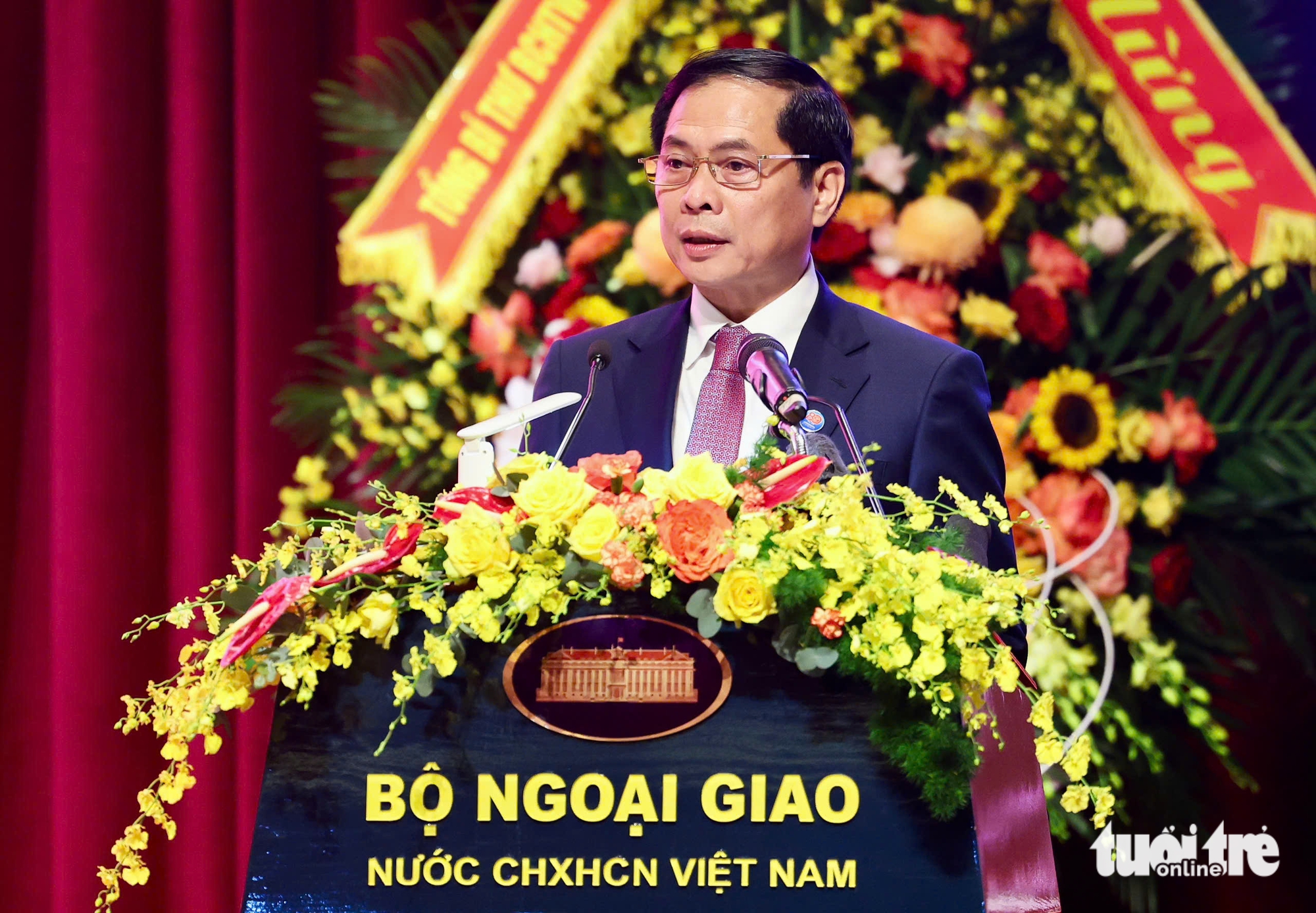 Tổng Bí thư Tô Lâm tin tưởng ngành Ngoại giao tiếp tục tiên phong trong kỷ nguyên mới - Ảnh 7.