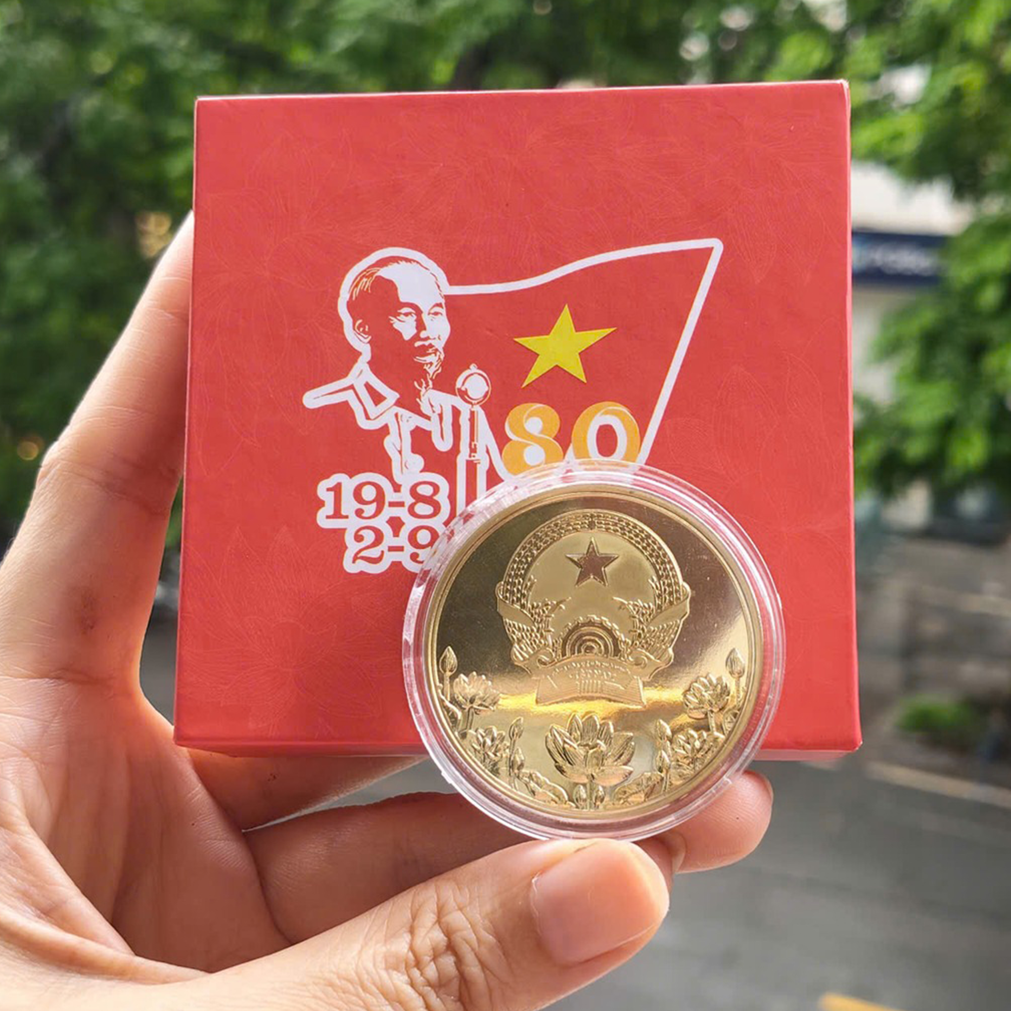 Chạm vào lịch sử qua những con tem - Ảnh 13.