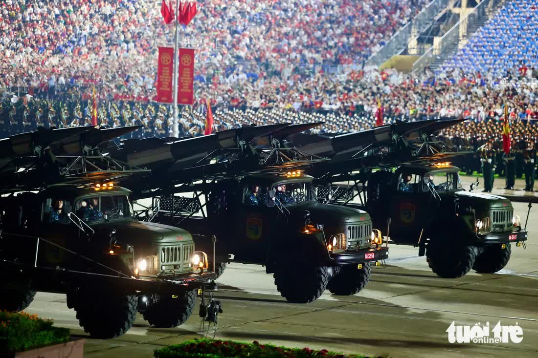 Vietnam showcases heavy military arsenal in state-level parade rehearsal- Ảnh 5. Vietnam showcases heavy military arsenal in state-level parade rehearsal- Ảnh 5.