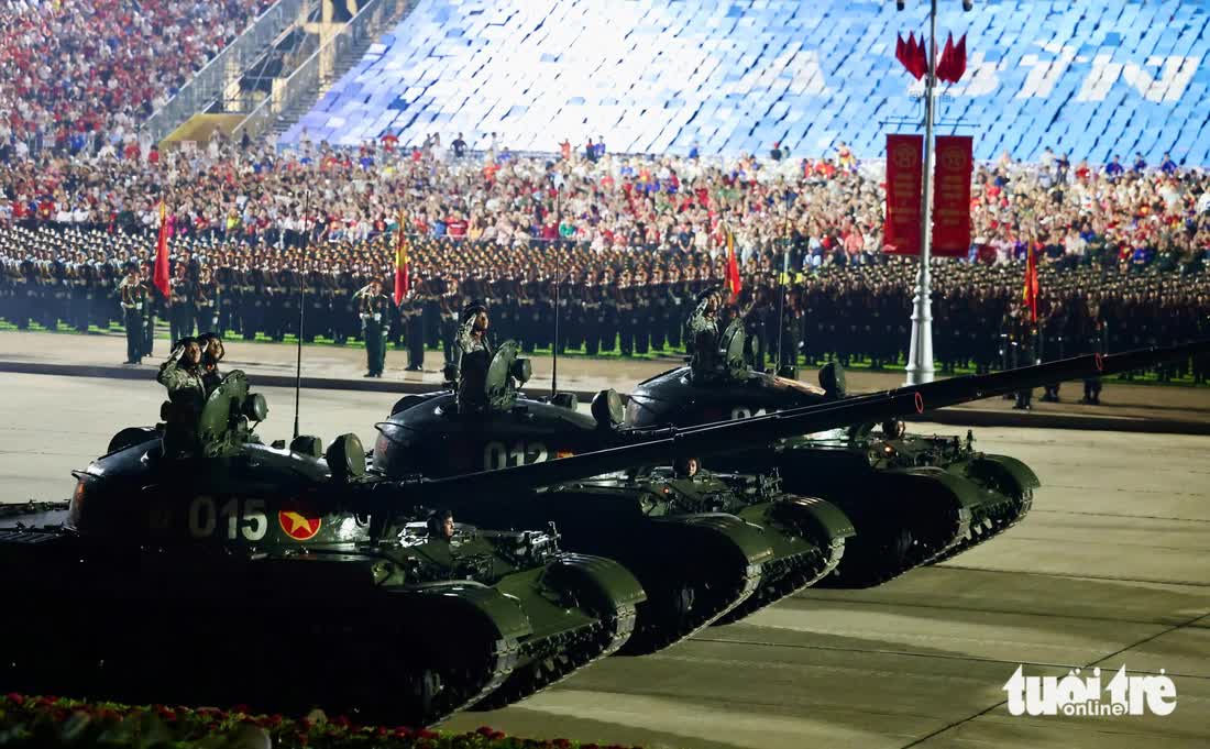 Vietnam showcases heavy military arsenal in state-level parade rehearsal- Ảnh 8. Vietnam showcases heavy military arsenal in state-level parade rehearsal- Ảnh 8.