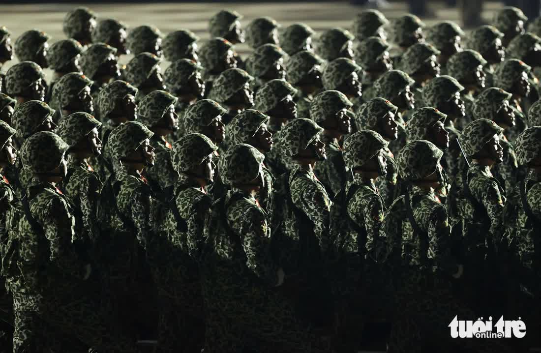 Vietnam showcases heavy military arsenal in state-level parade rehearsal- Ảnh 13. Vietnam showcases heavy military arsenal in state-level parade rehearsal- Ảnh 13.