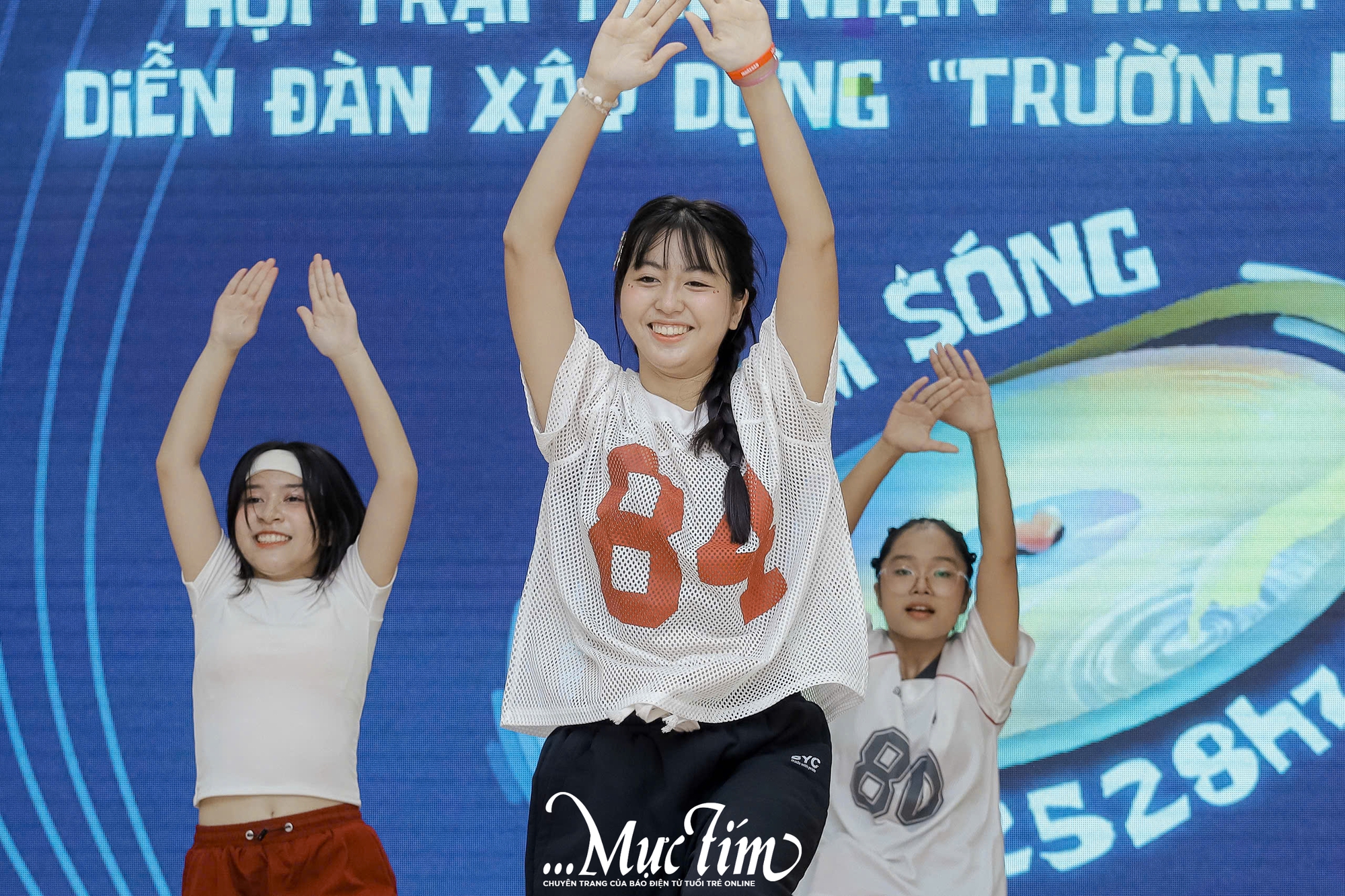 Học sinh Trường THPT Nguyễn Hữu Huân ‘chạm sóng’ tần số 2528Hz tại hội trại đón ‘tân binh’ - Ảnh 28.