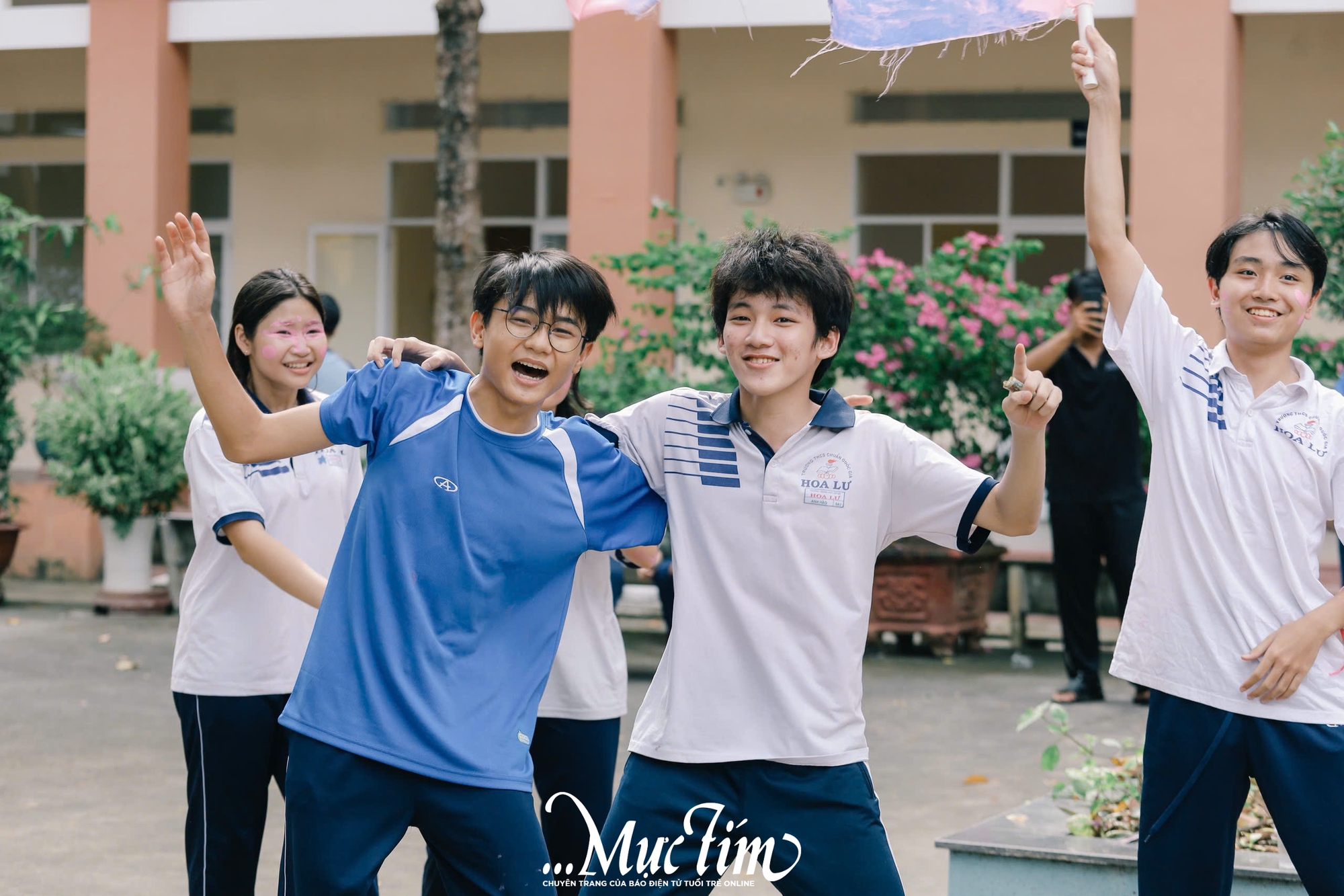 Sóng nhiệt lan tỏa, teen Trường THPT Nguyễn Hữu Huân bùng nổ trong phần hội đón 'tân binh' - Ảnh 19.