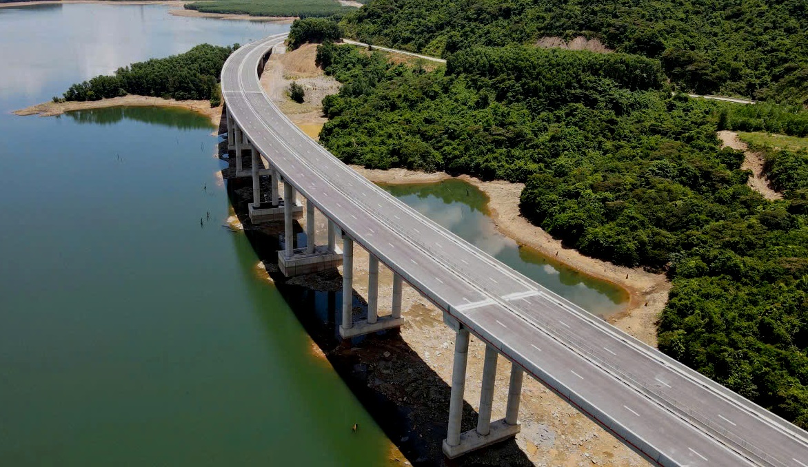 cao tốc - Ảnh 1.