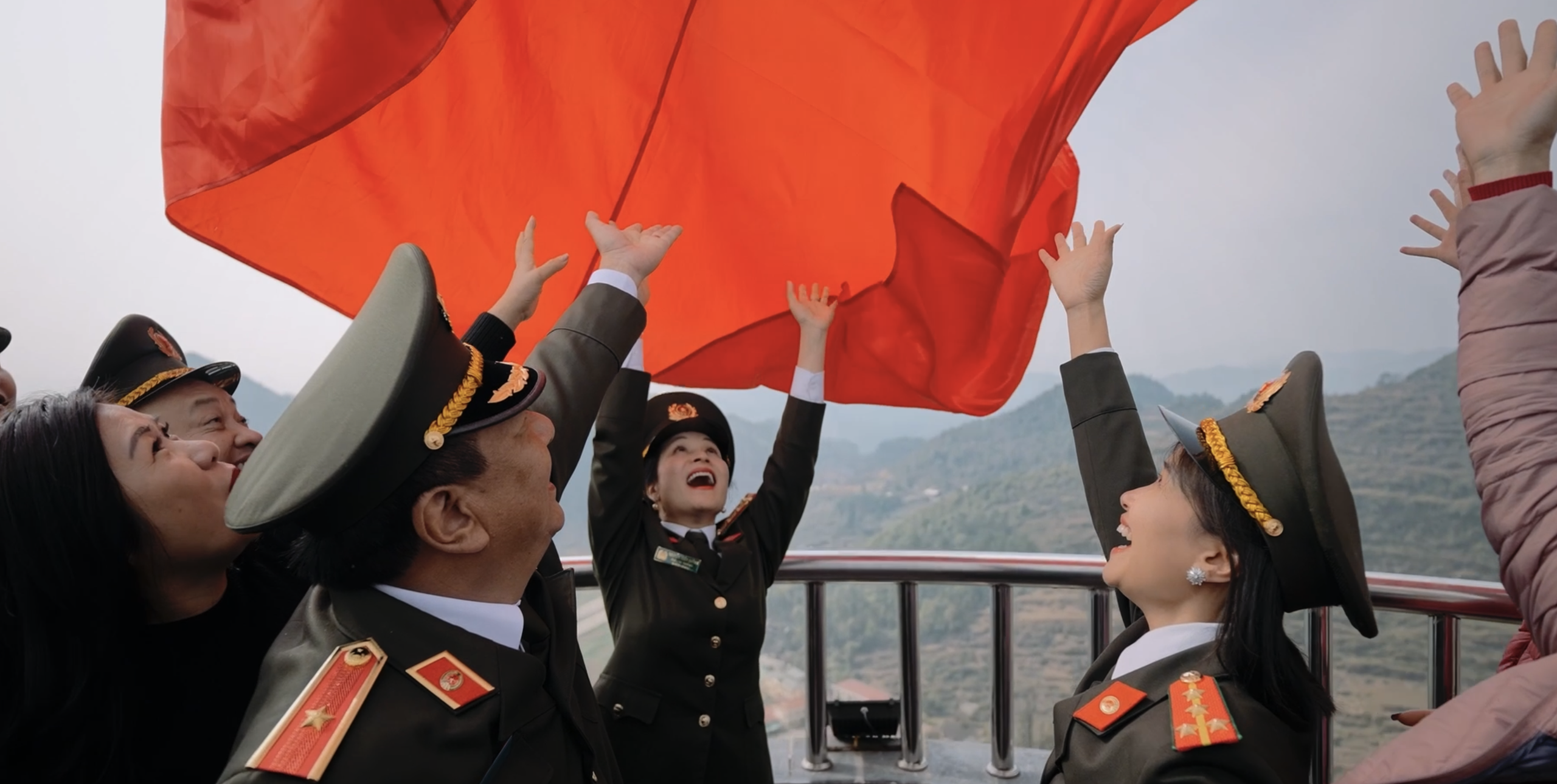 Việt Nam ơi, cùng bước tới vinh quang - Ảnh 4.