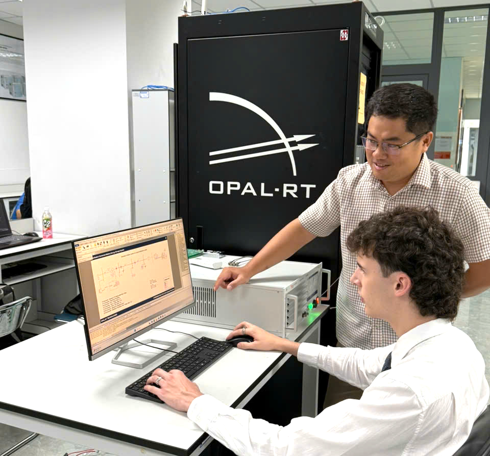 Sinh viên Pháp đến TP.HCM thực tập nhờ... tra Google - Ảnh 3.