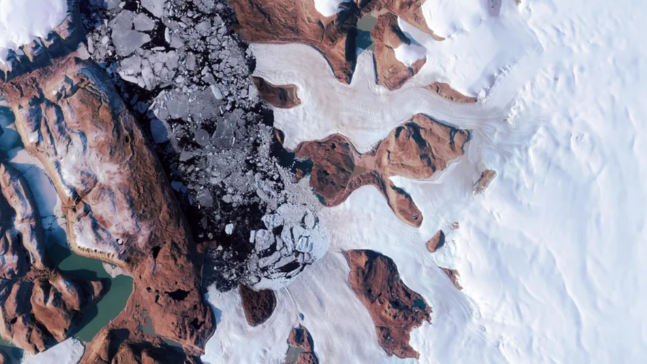 បឹងក្រោមដីត្រូវបានគេរកឃើញផុសចេញពីផ្ទៃទឹកកកនៅ Greenland - រូបថត ១. Greenland - Ảnh 1.