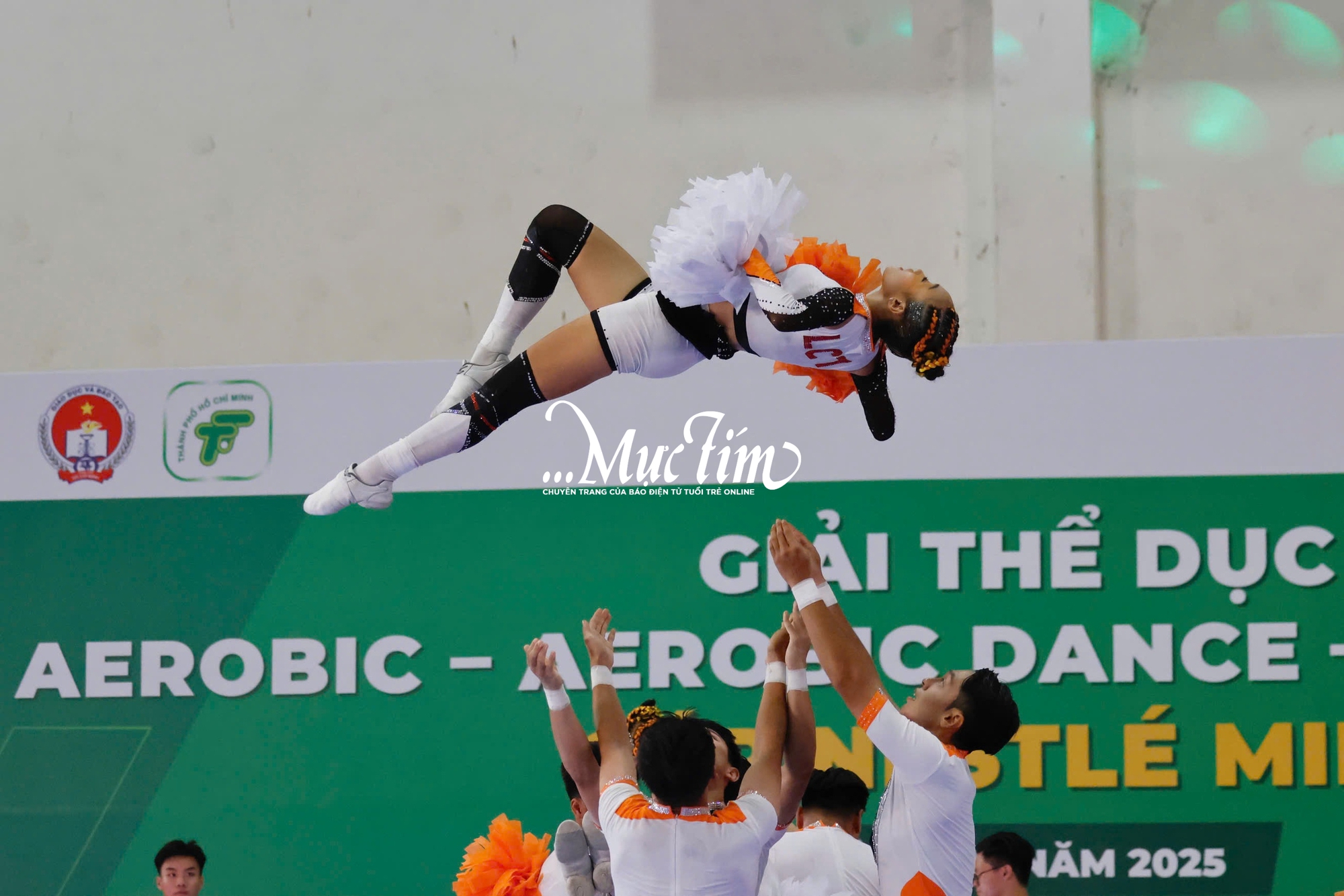 Quán quân Cheerdance Cúp Milo 2025 gọi tên Trường THPT Nguyễn Thượng Hiền và Trường THPT Trần Phú - Ảnh 10.
