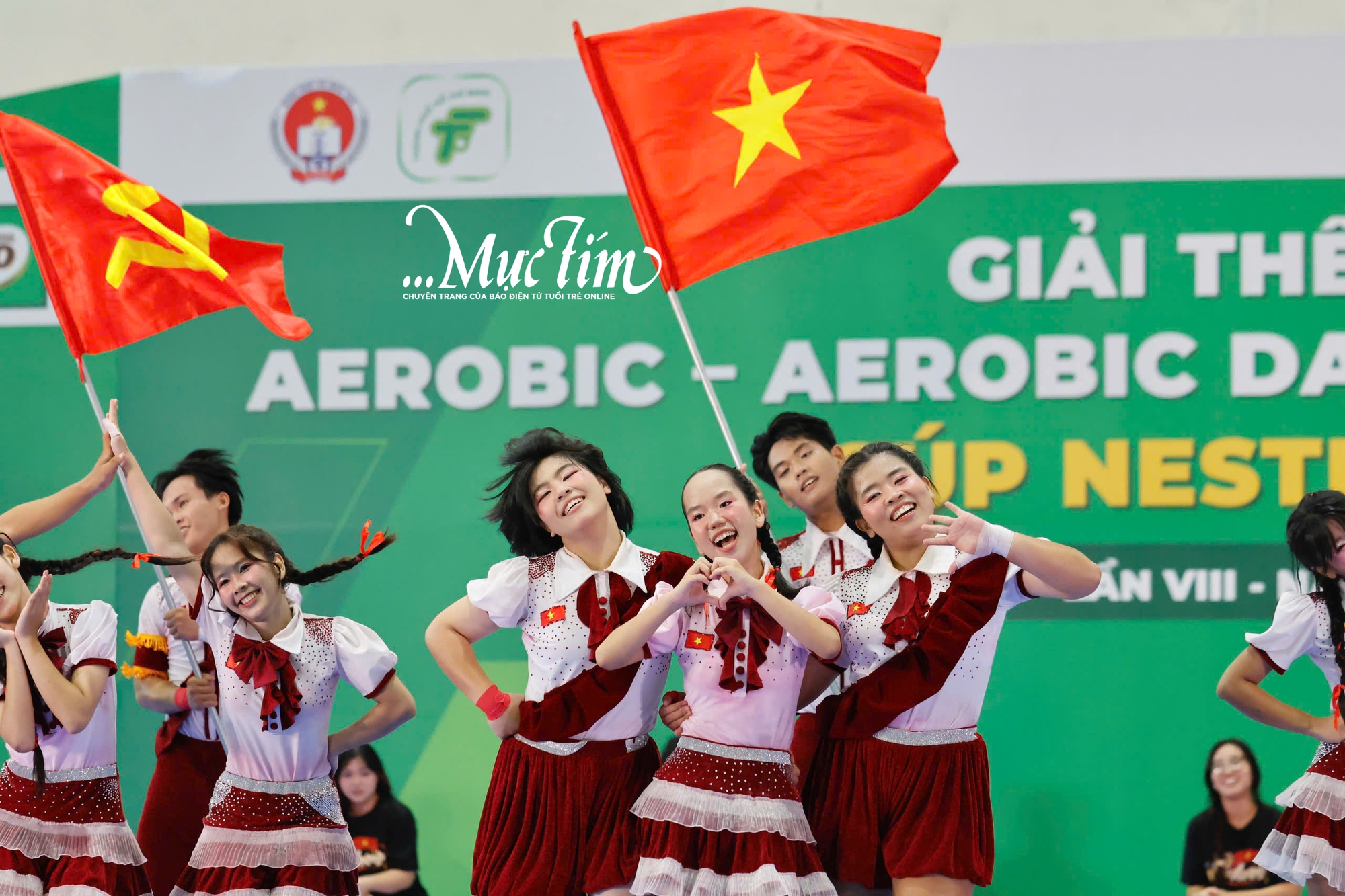 Quán quân Cheerdance Cúp Milo 2025 gọi tên Trường THPT Nguyễn Thượng Hiền và Trường THPT Trần Phú - Ảnh 11.