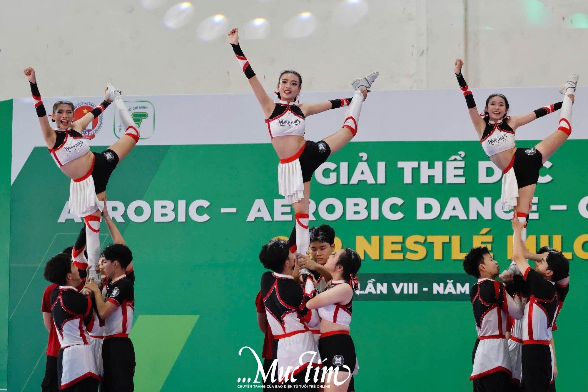 Quán quân Cheerdance Cúp Milo 2025 gọi tên Trường THPT Nguyễn Thượng Hiền và Trường THPT Trần Phú - Ảnh 4.