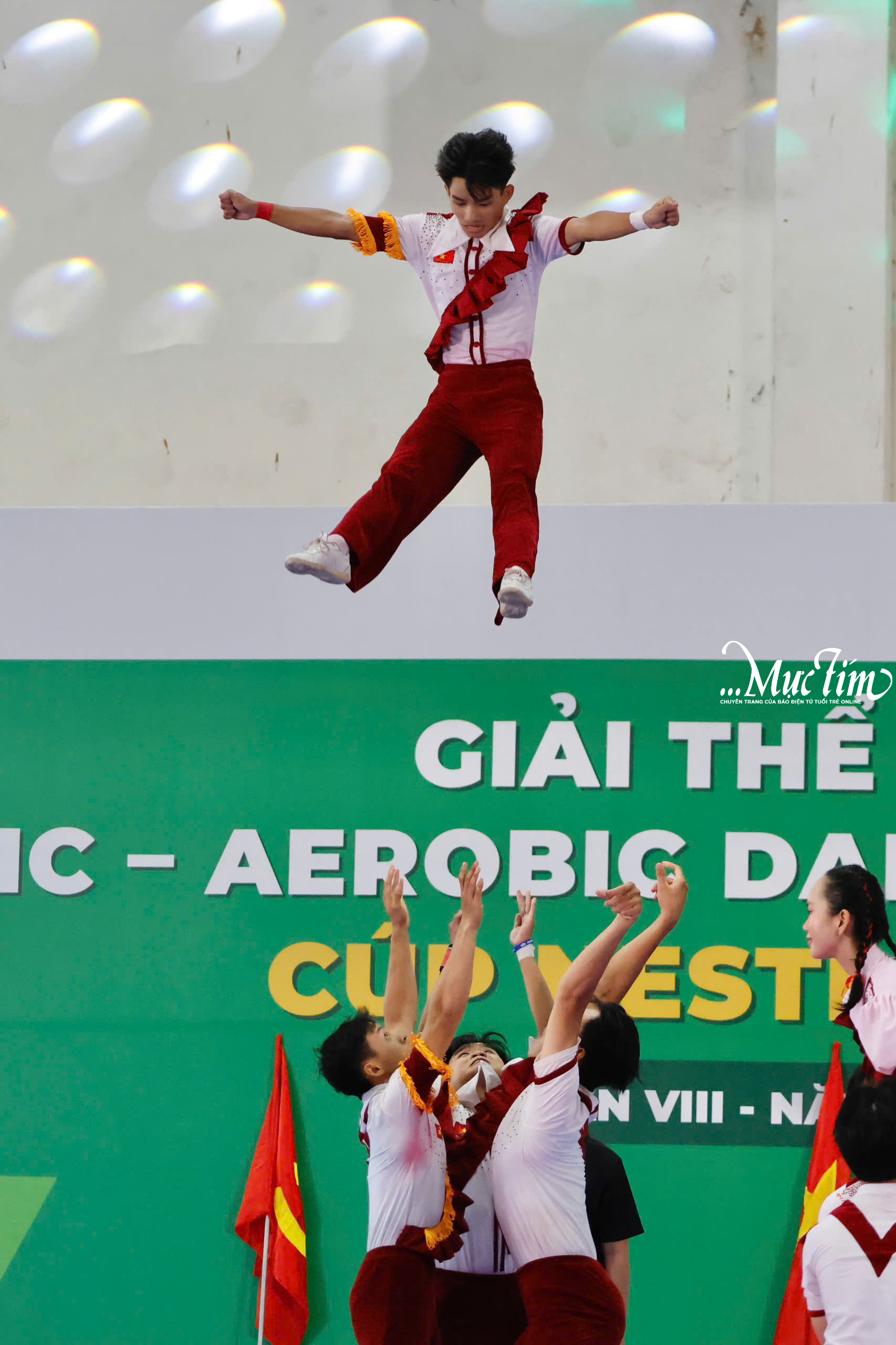 Quán quân Cheerdance Cúp Milo 2025 gọi tên Trường THPT Nguyễn Thượng Hiền và Trường THPT Trần Phú - Ảnh 6.