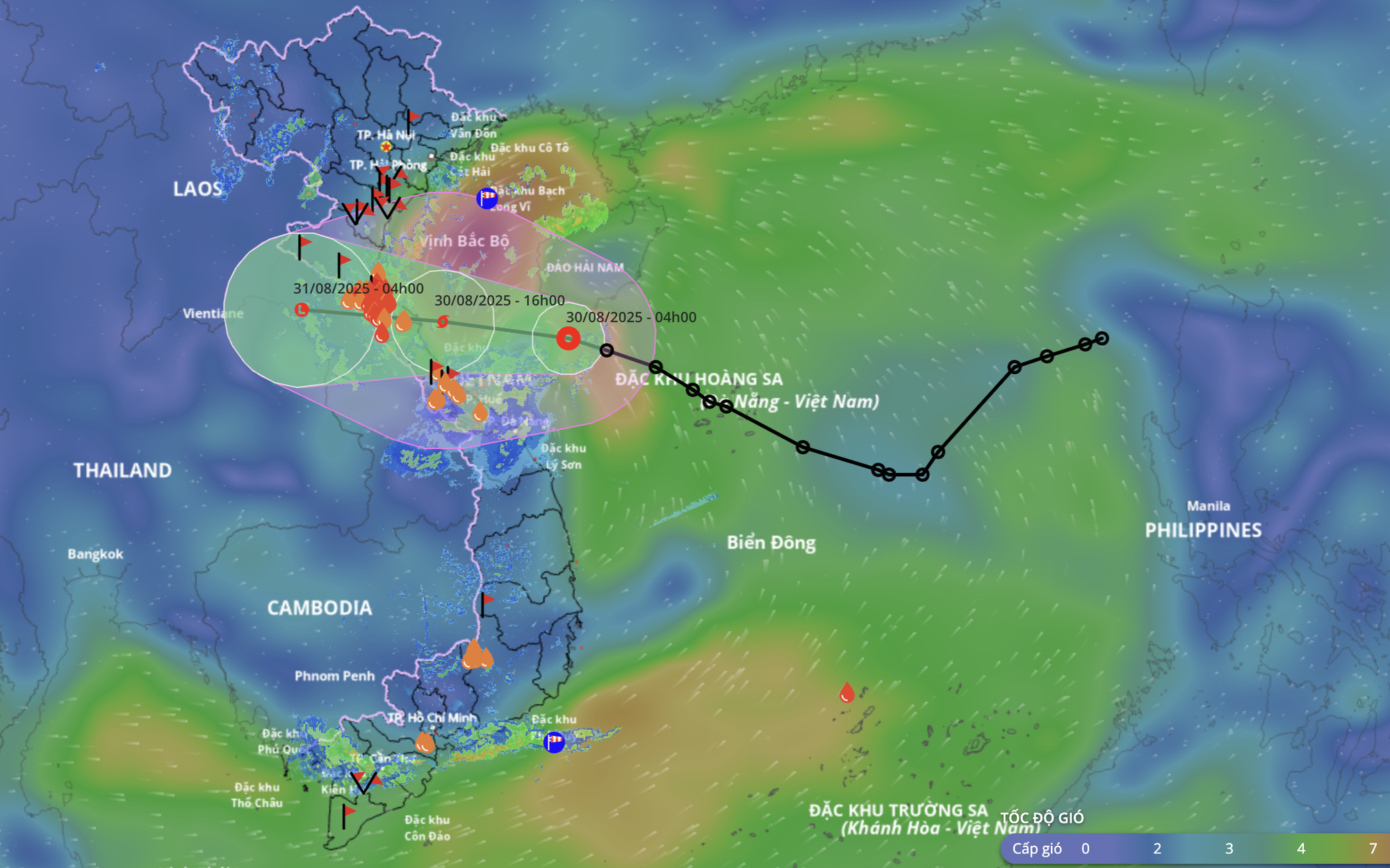 Storm Nongfa weakens after hitting Vietnam’s Ha Tinh-Quang Tri- Ảnh 2.