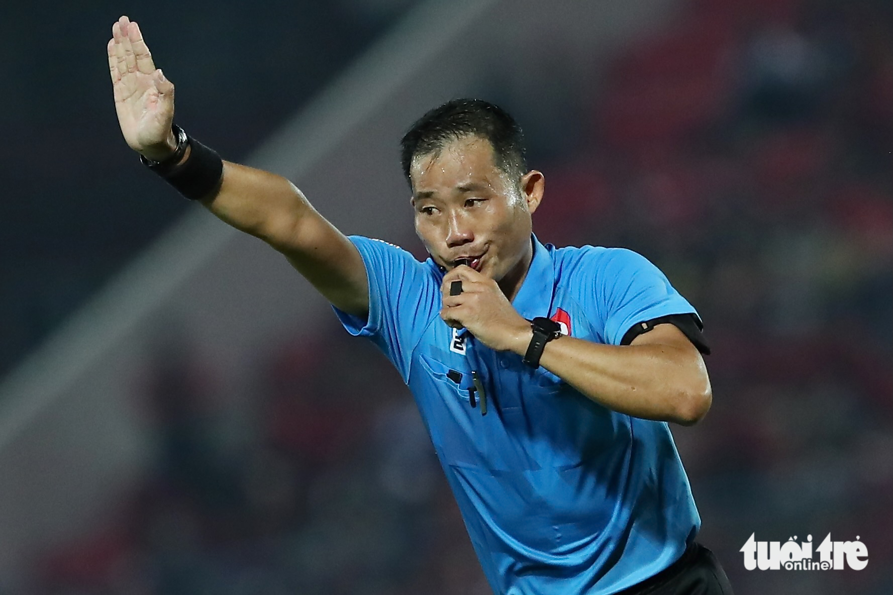 Trọng tài Trần Đình Thịnh từng mang đẳng cấp FIFA - Ảnh 1.